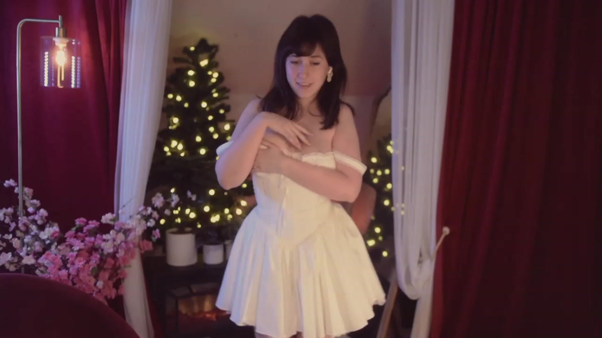 Gallery image thumbnail from Madame's myfreecams stream on, 12/15/2023, 06:30 image 2 of 20