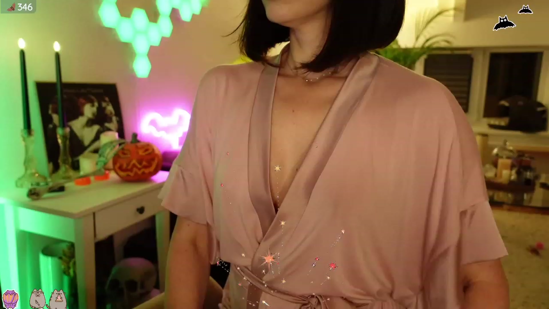 Gallery image thumbnail from Maddie's myfreecams stream on, 10/02/2023, 01:35 image 16 of 20