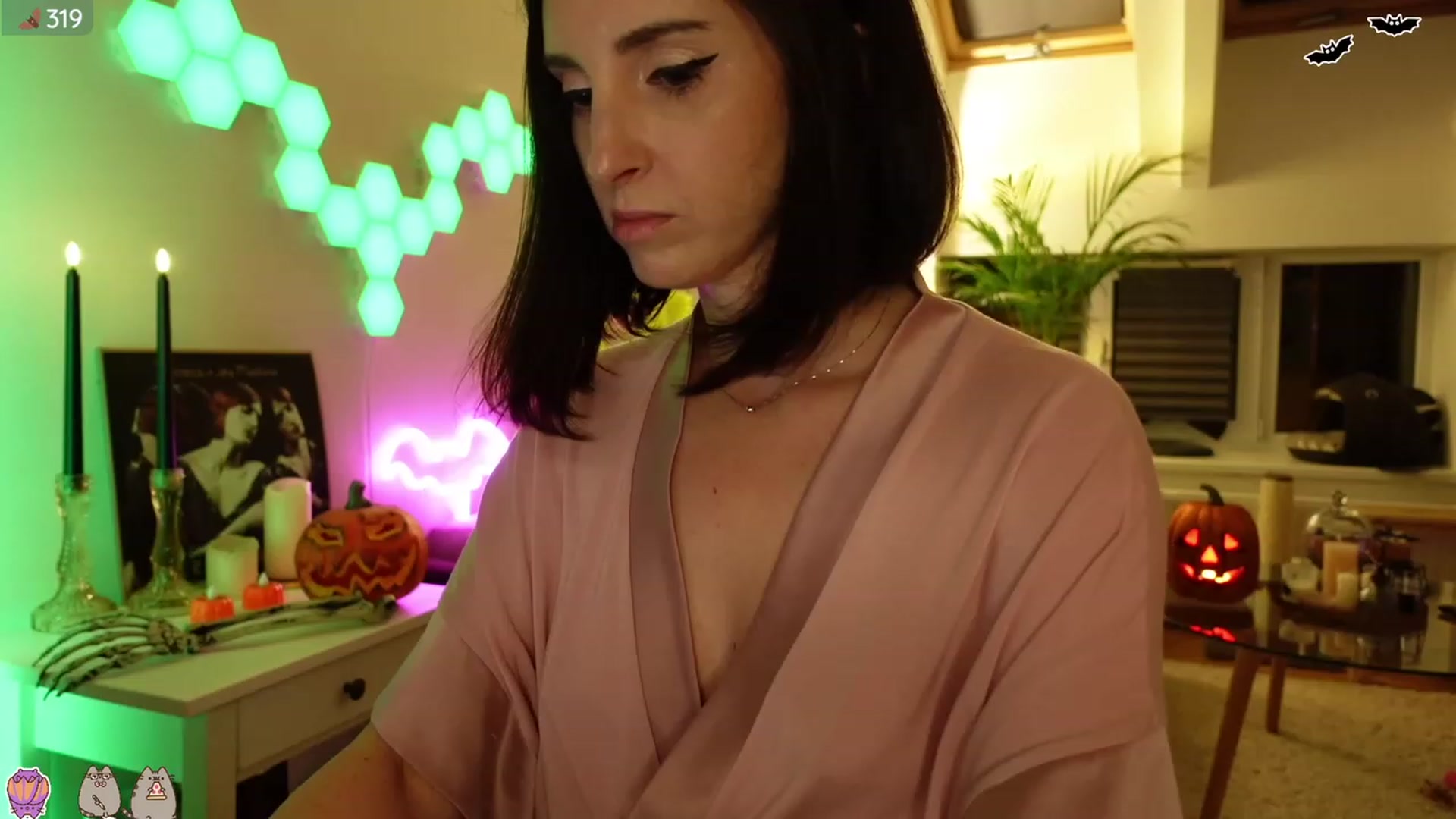 Gallery image thumbnail from Maddie's myfreecams stream on, 10/02/2023, 02:10 image 14 of 20