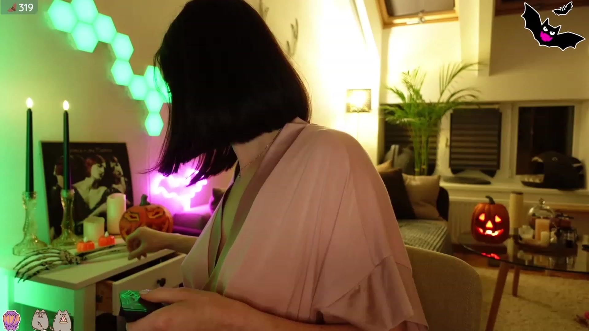 Gallery image thumbnail from Maddie's myfreecams stream on, 10/02/2023, 02:10 image 13 of 20