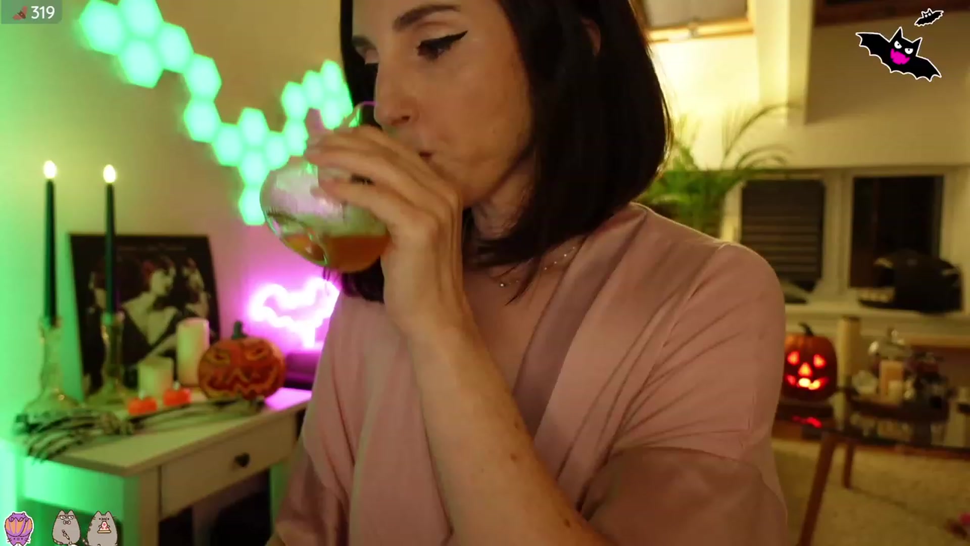 Gallery image thumbnail from Maddie's myfreecams stream on, 10/02/2023, 02:10 image 15 of 20
