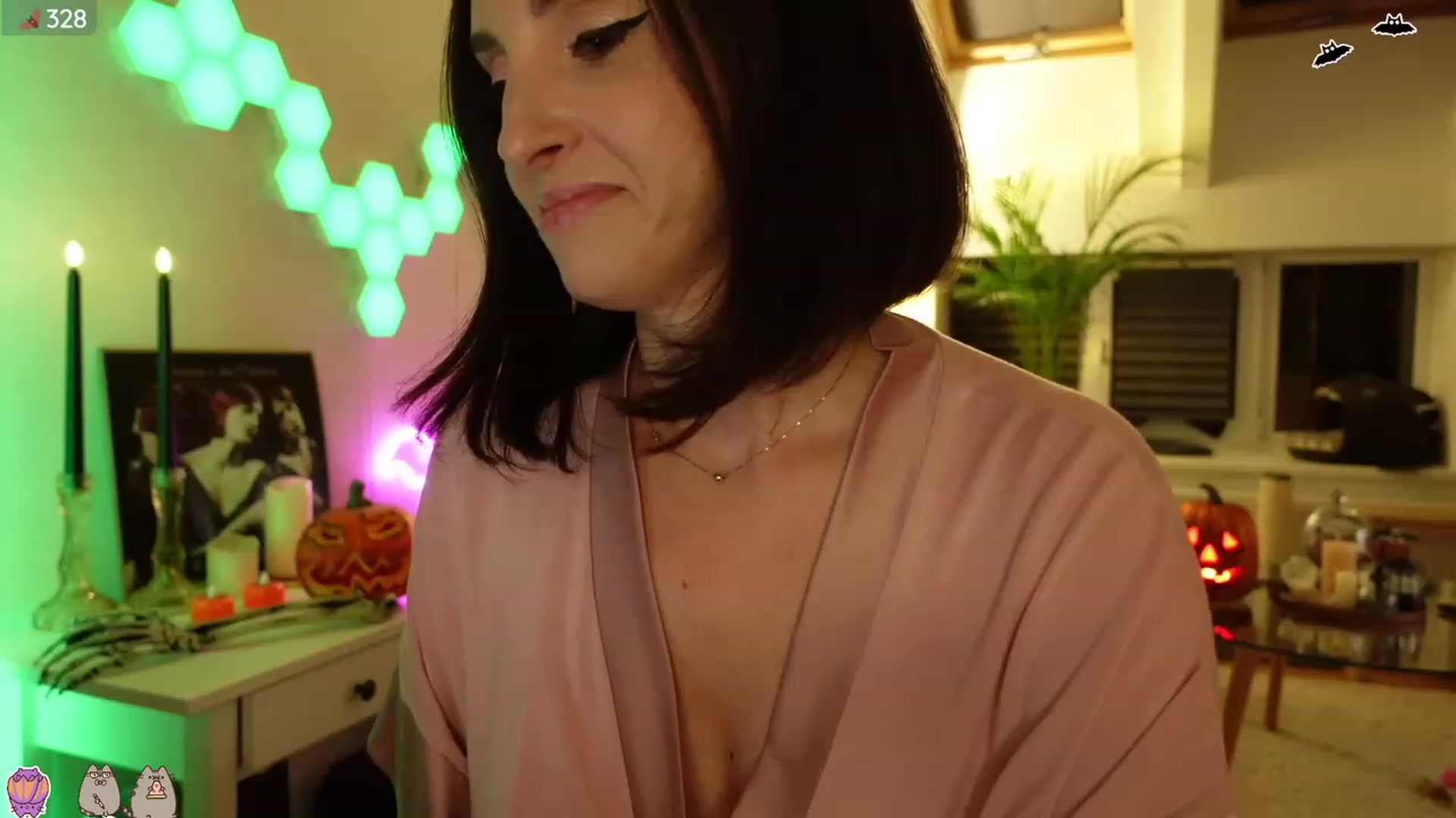 Gallery image thumbnail from Maddie's myfreecams stream on, 10/02/2023, 02:10 image 10 of 20