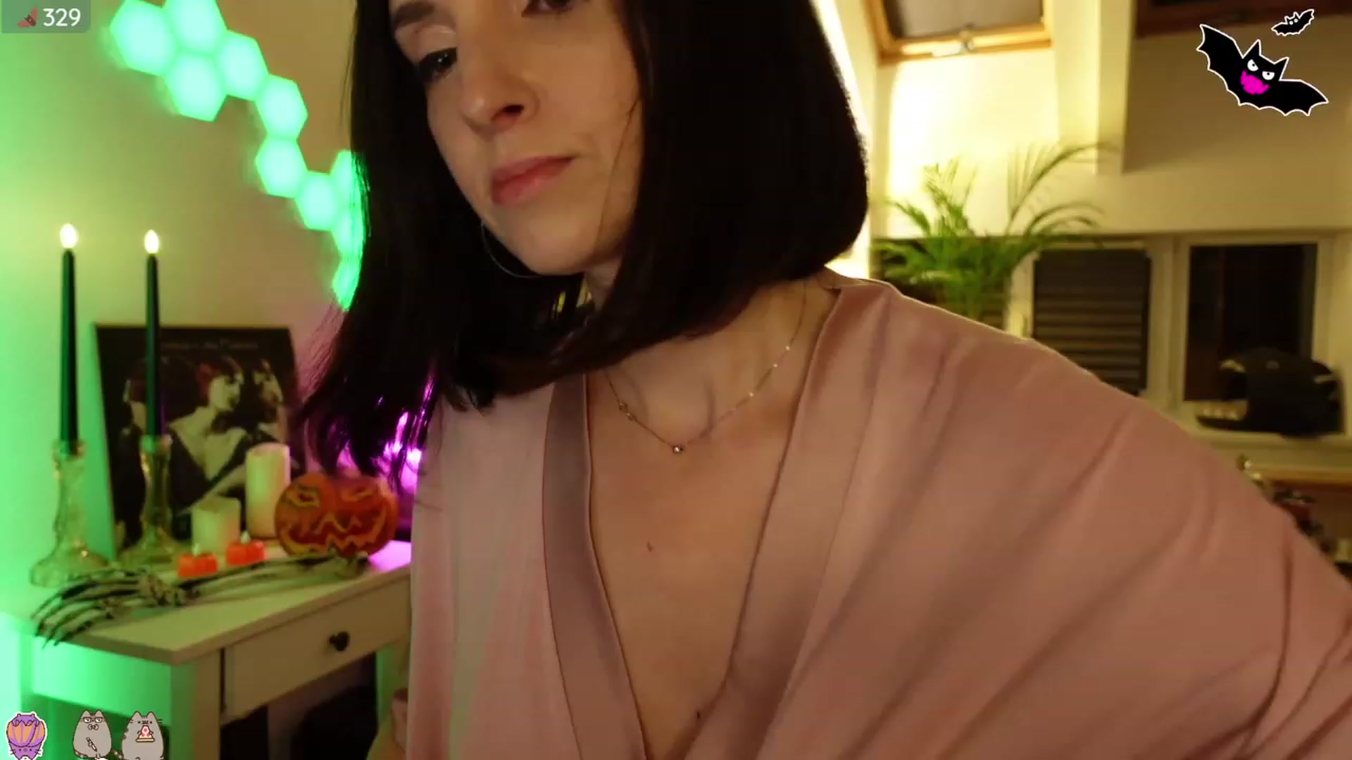 Gallery image thumbnail from Maddie's myfreecams stream on, 10/02/2023, 02:10 image 11 of 20