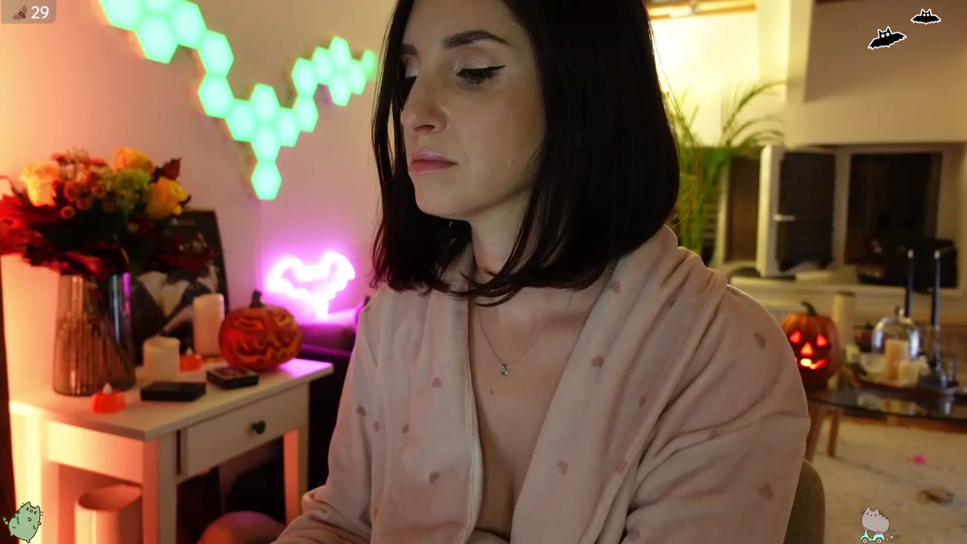 Gallery image thumbnail from Maddie's myfreecams stream on, 10/04/2023, 01:11 image 18 of 20