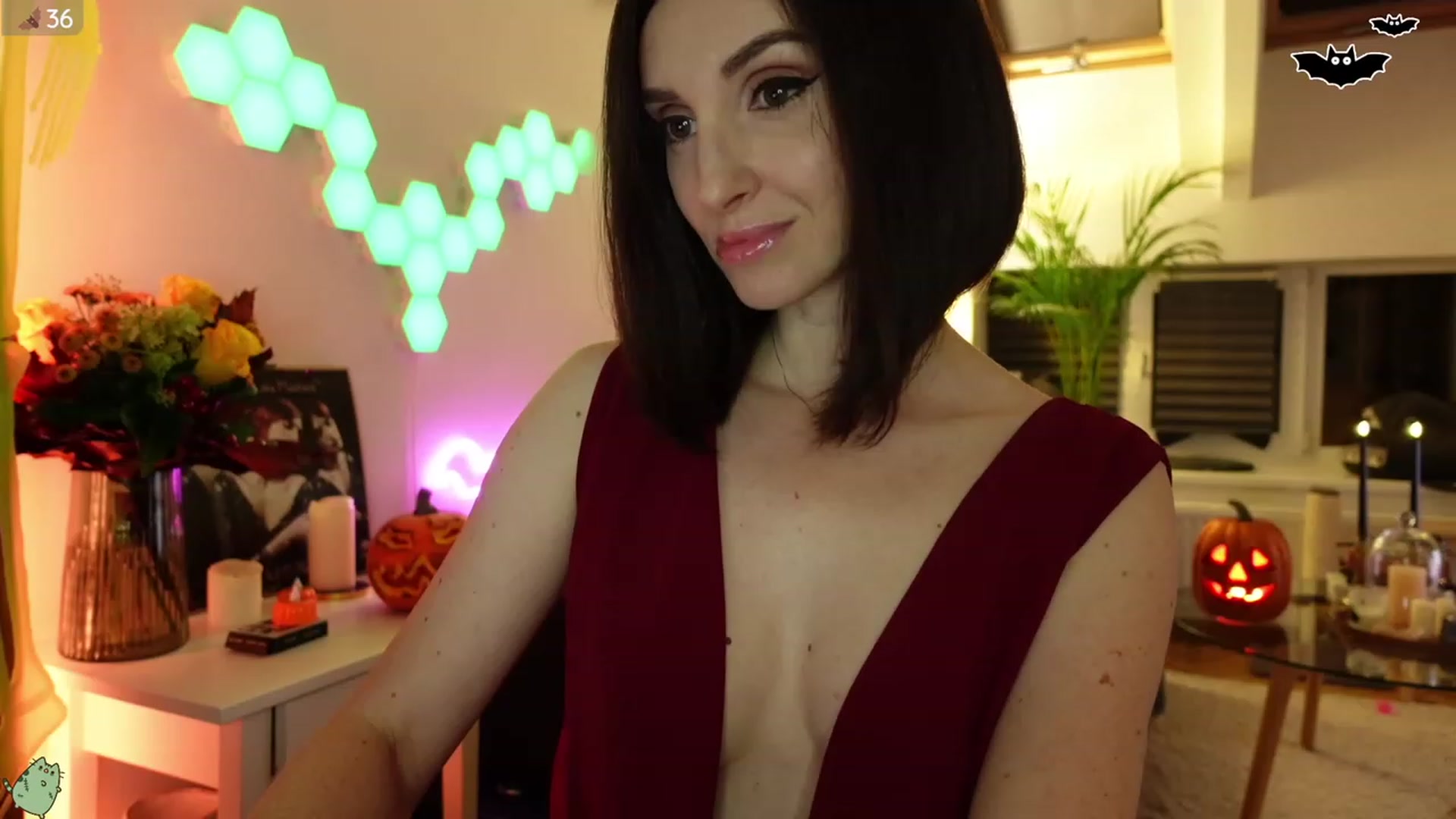 Gallery image thumbnail from Maddie's myfreecams stream on, 10/05/2023, 24:27 image 1 of 20