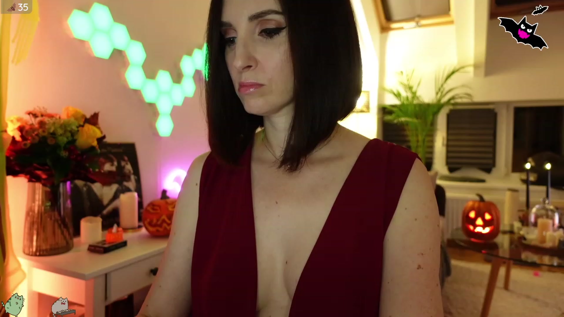 Gallery image thumbnail from Maddie's myfreecams stream on, 10/05/2023, 24:27 image 13 of 20