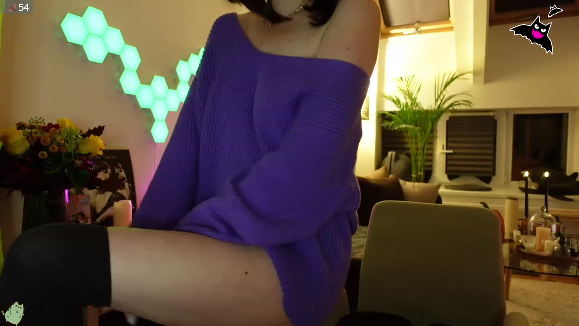 Gallery image thumbnail from Maddie's myfreecams stream on, 10/06/2023, 24:35 image 10 of 20