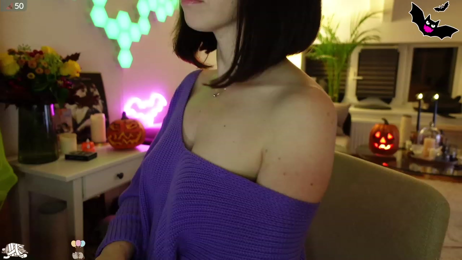 Gallery image thumbnail from Maddie's myfreecams stream on, 10/06/2023, 01:58 image 4 of 20