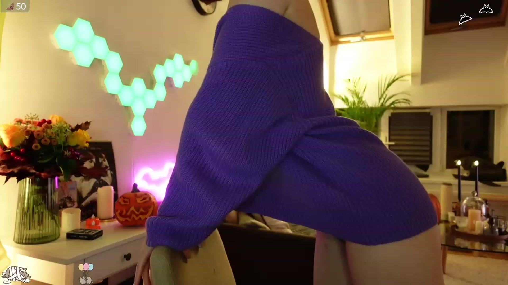 Gallery image thumbnail from Maddie's myfreecams stream on, 10/06/2023, 01:58 image 14 of 20