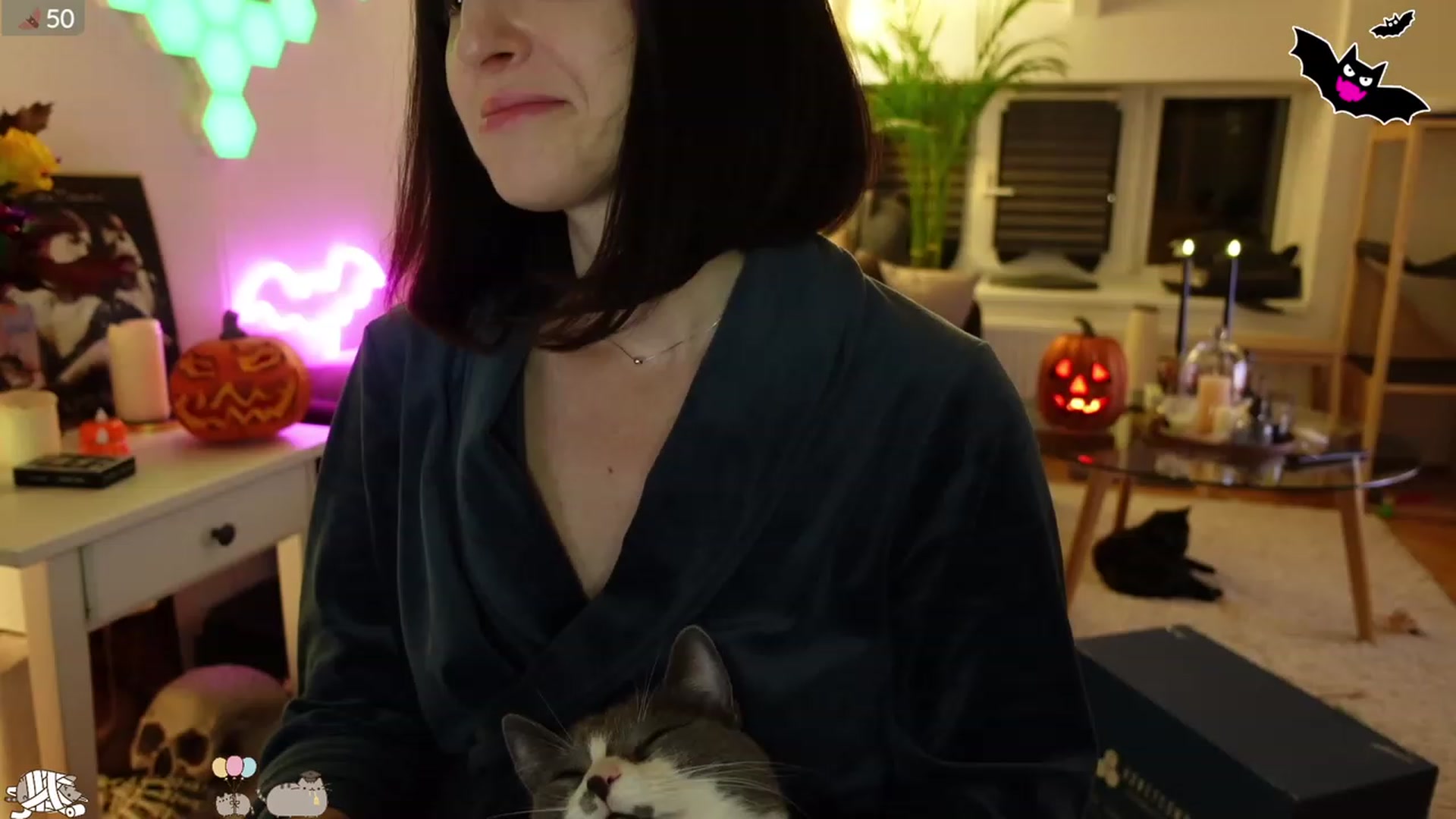 Gallery image thumbnail from Maddie's myfreecams stream on, 10/06/2023, 03:01 image 2 of 20