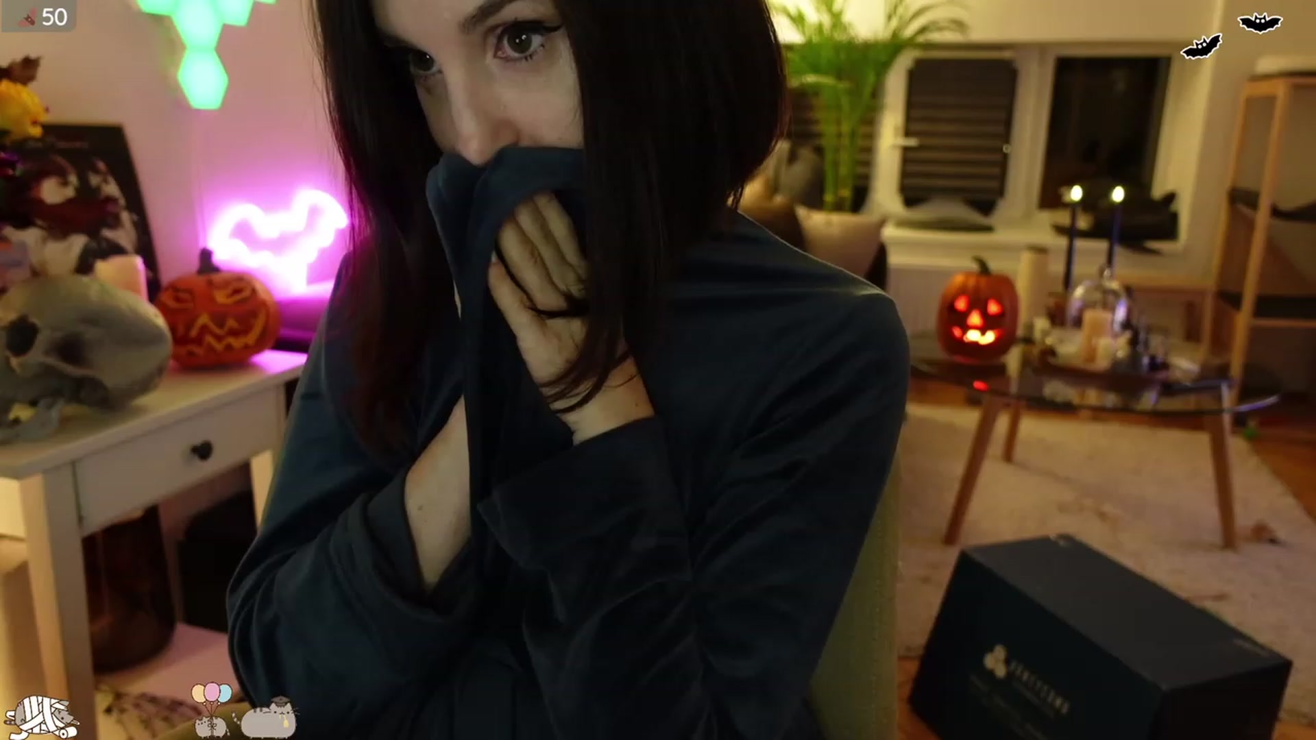 Gallery image thumbnail from Maddie's myfreecams stream on, 10/06/2023, 03:01 image 18 of 20