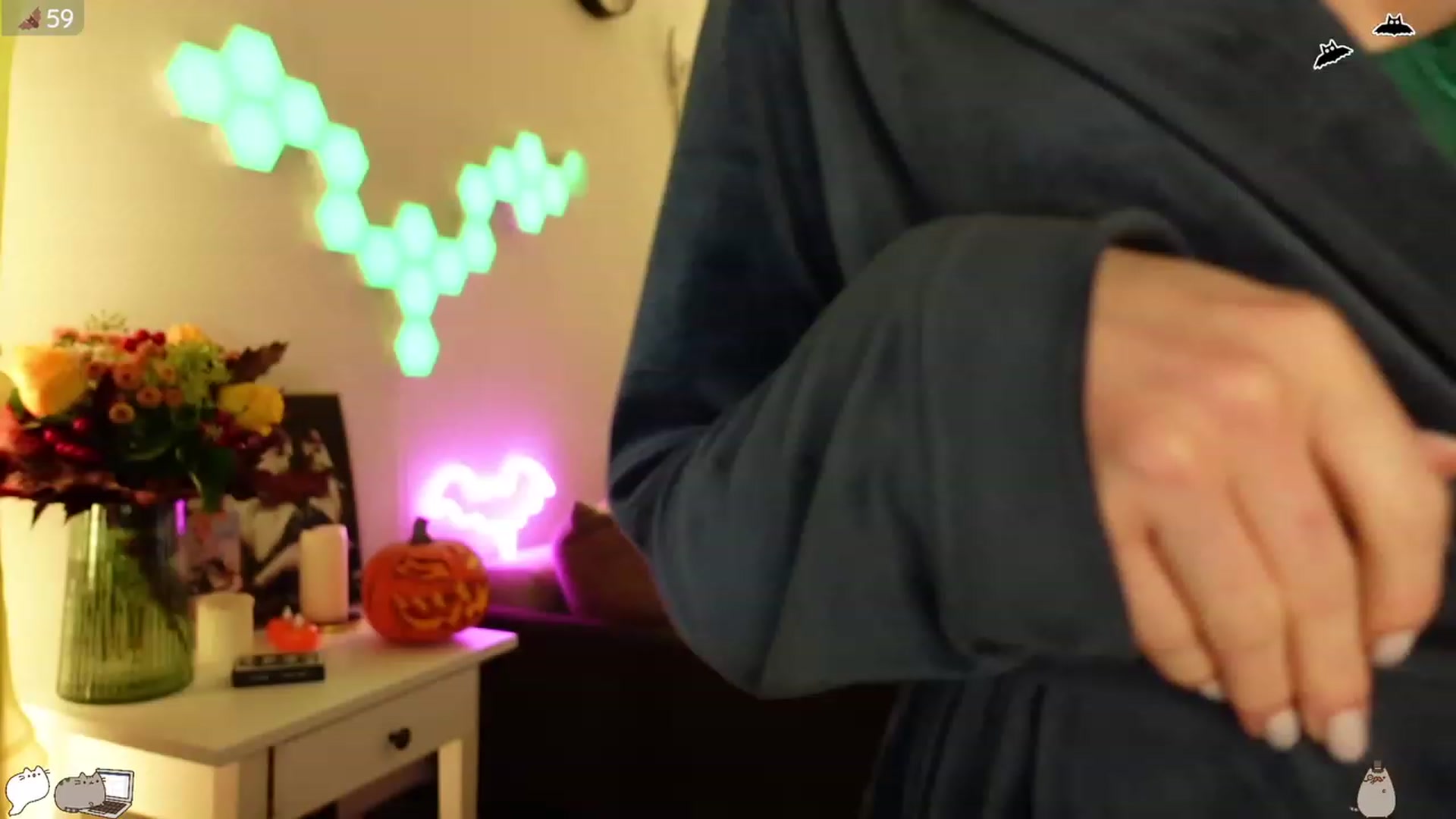 Gallery image thumbnail from Maddie's myfreecams stream on, 10/07/2023, 24:01 image 9 of 20