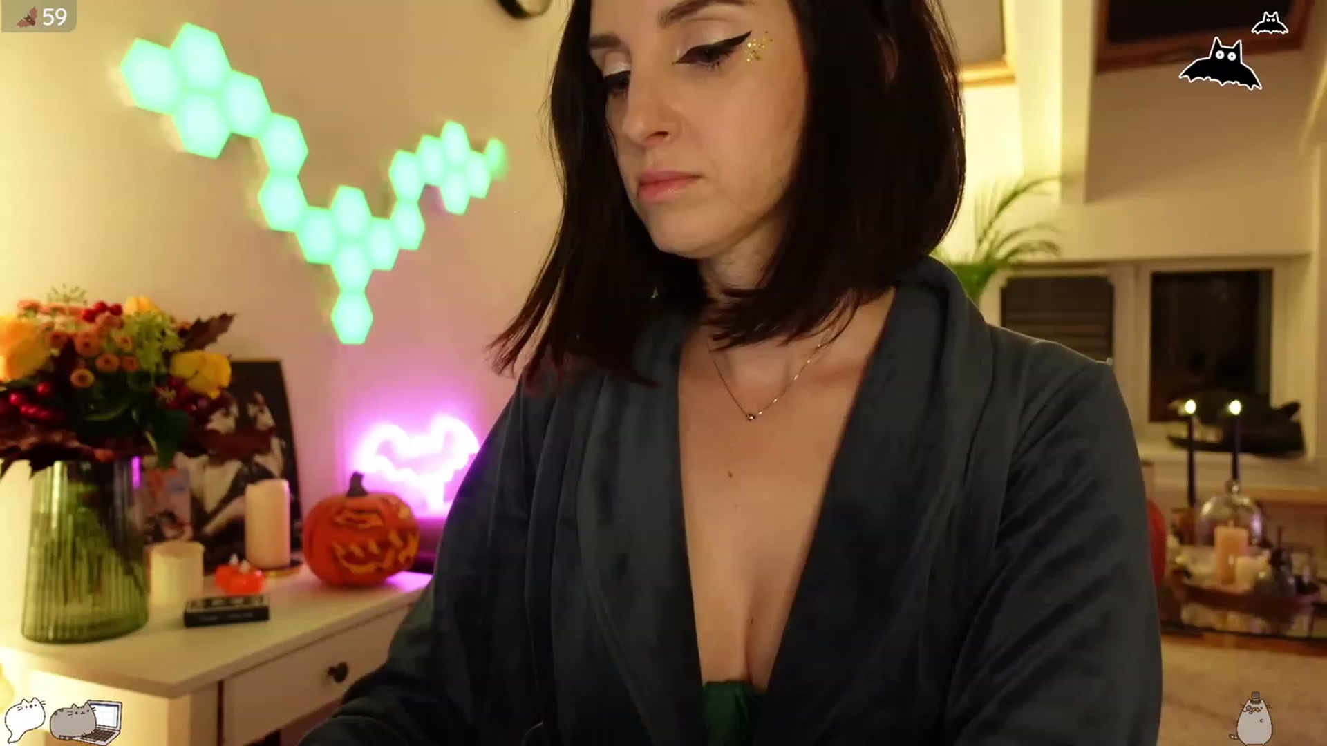 Gallery image thumbnail from Maddie's myfreecams stream on, 10/07/2023, 24:01 image 12 of 20