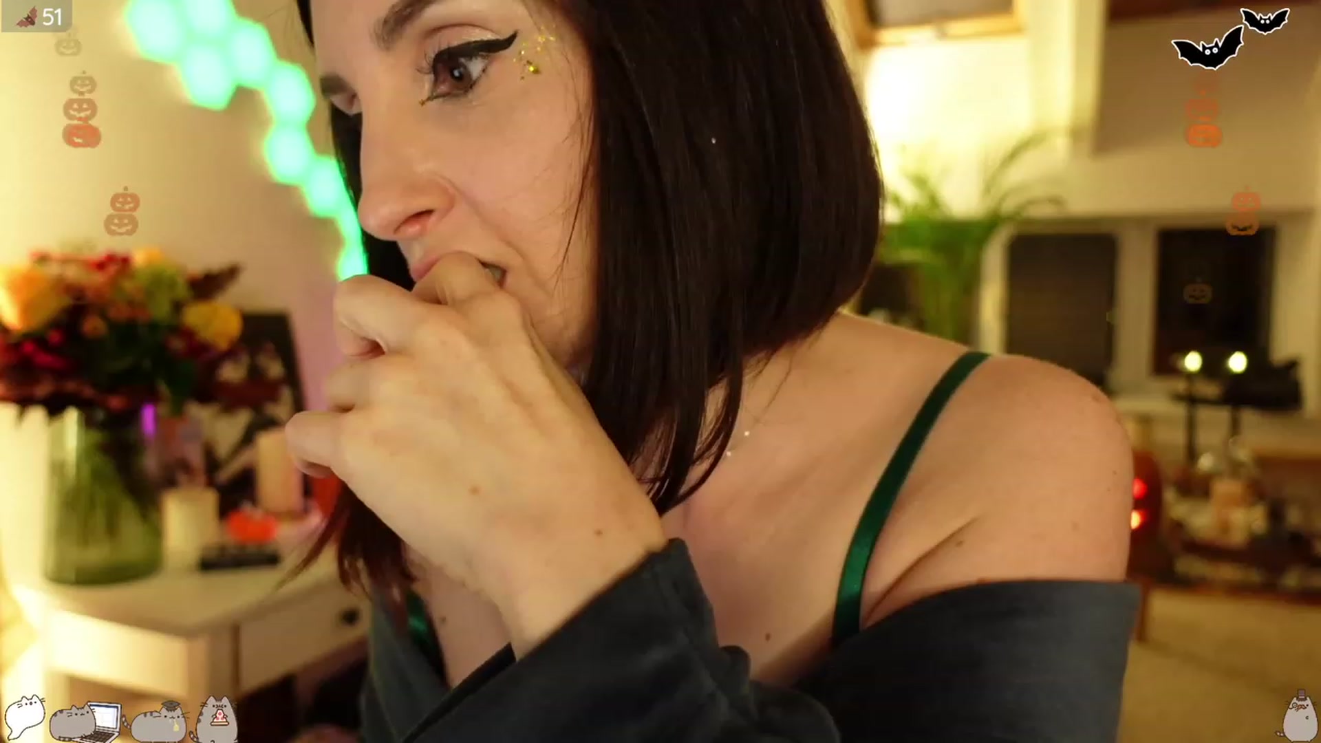 Gallery image thumbnail from Maddie's myfreecams stream on, 10/07/2023, 02:07 image 13 of 20