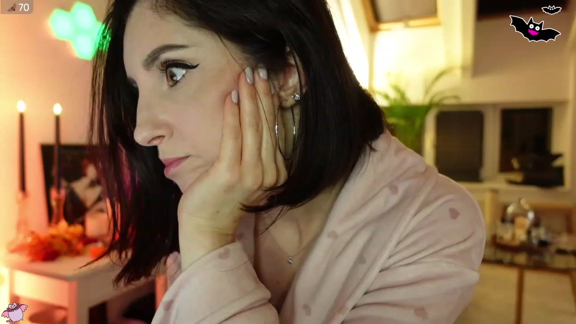 Gallery image thumbnail from Maddie's myfreecams stream on, 10/09/2023, 01:13 image 15 of 20