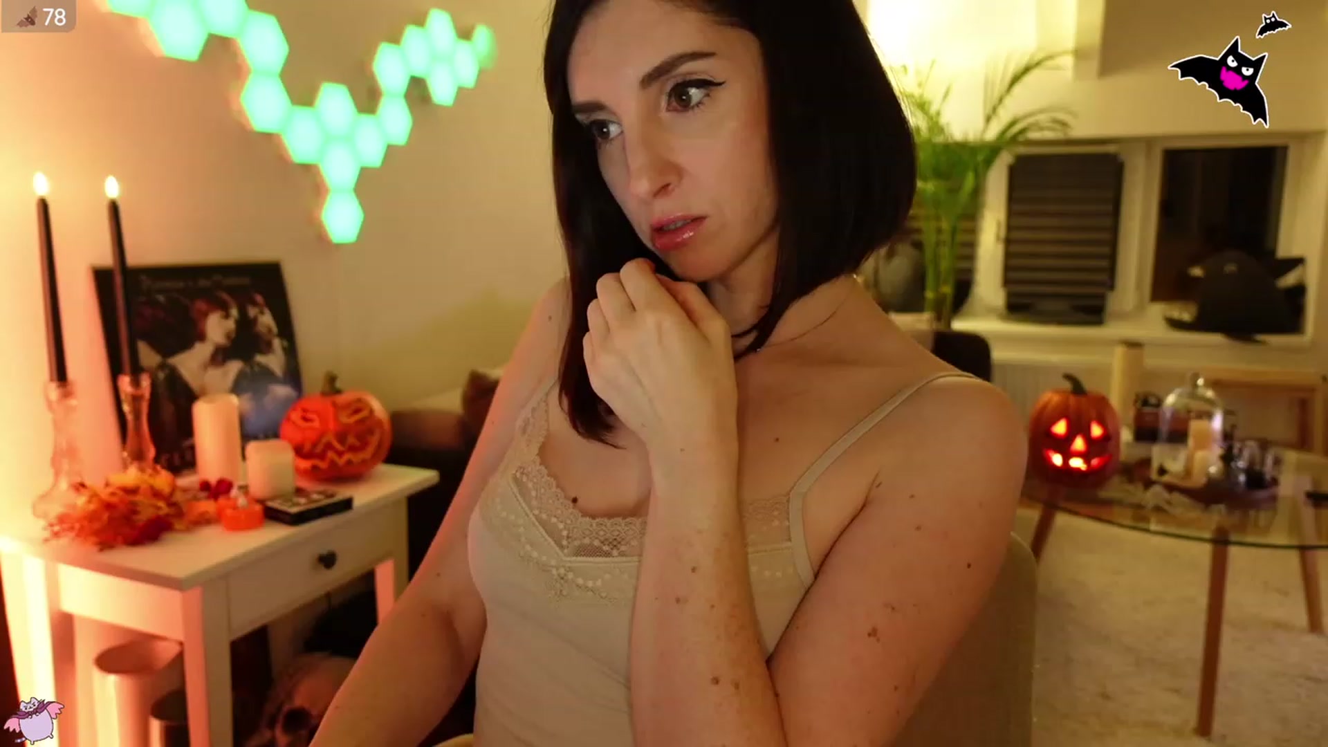 Gallery image thumbnail from Maddie's myfreecams stream on, 10/11/2023, 01:44 image 8 of 20