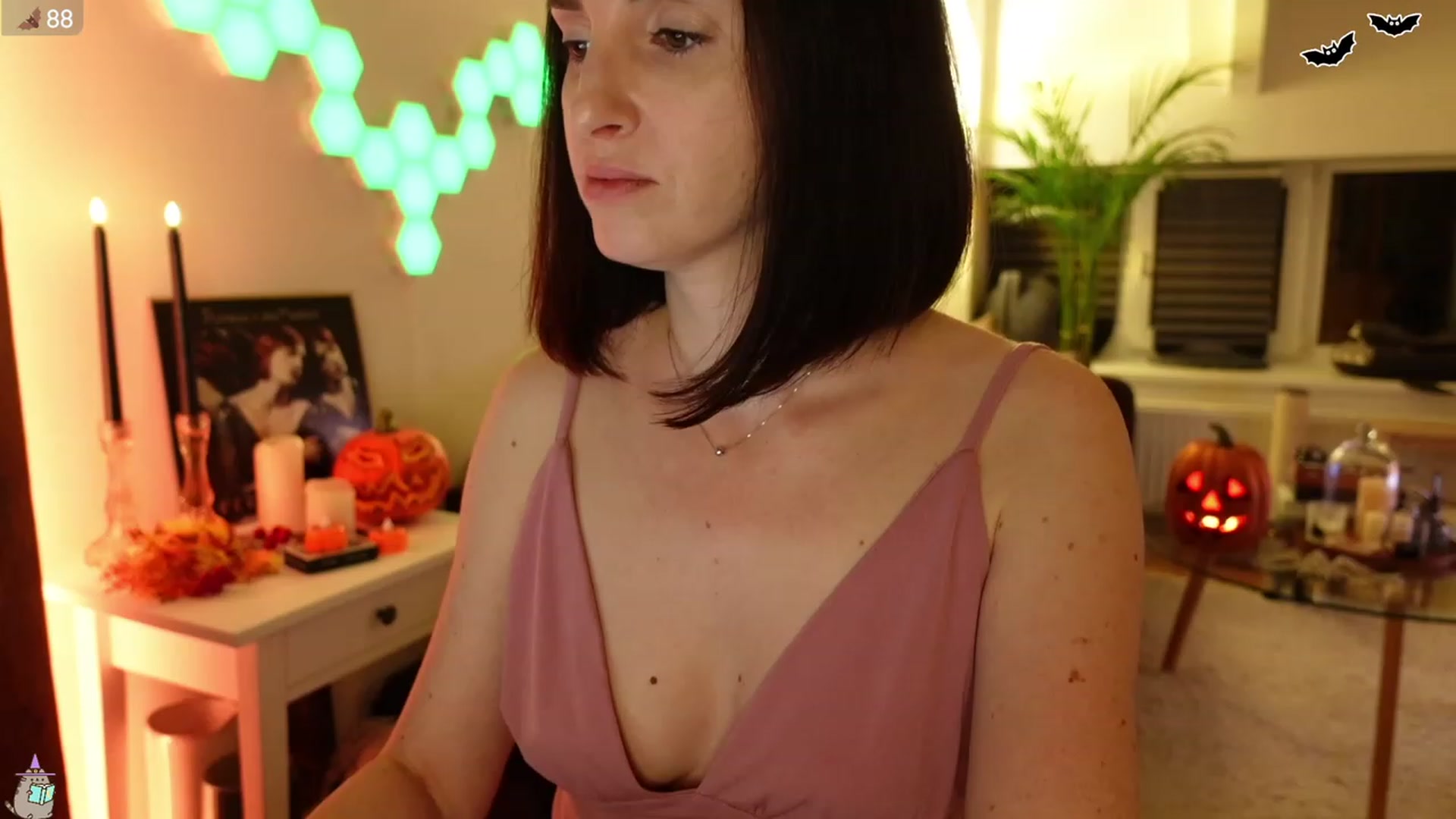 Gallery image thumbnail from Maddie's myfreecams stream on, 10/12/2023, 24:24 image 8 of 20