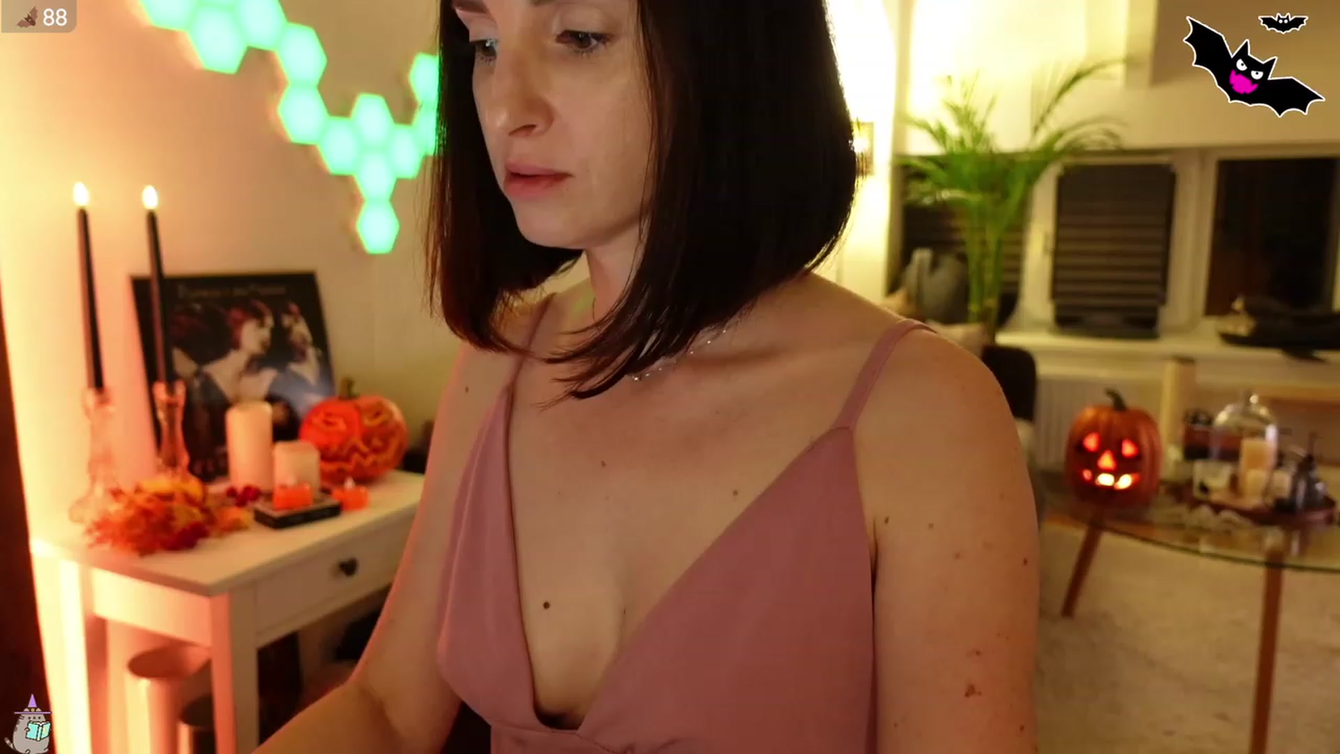 Gallery image thumbnail from Maddie's myfreecams stream on, 10/12/2023, 24:24 image 1 of 20