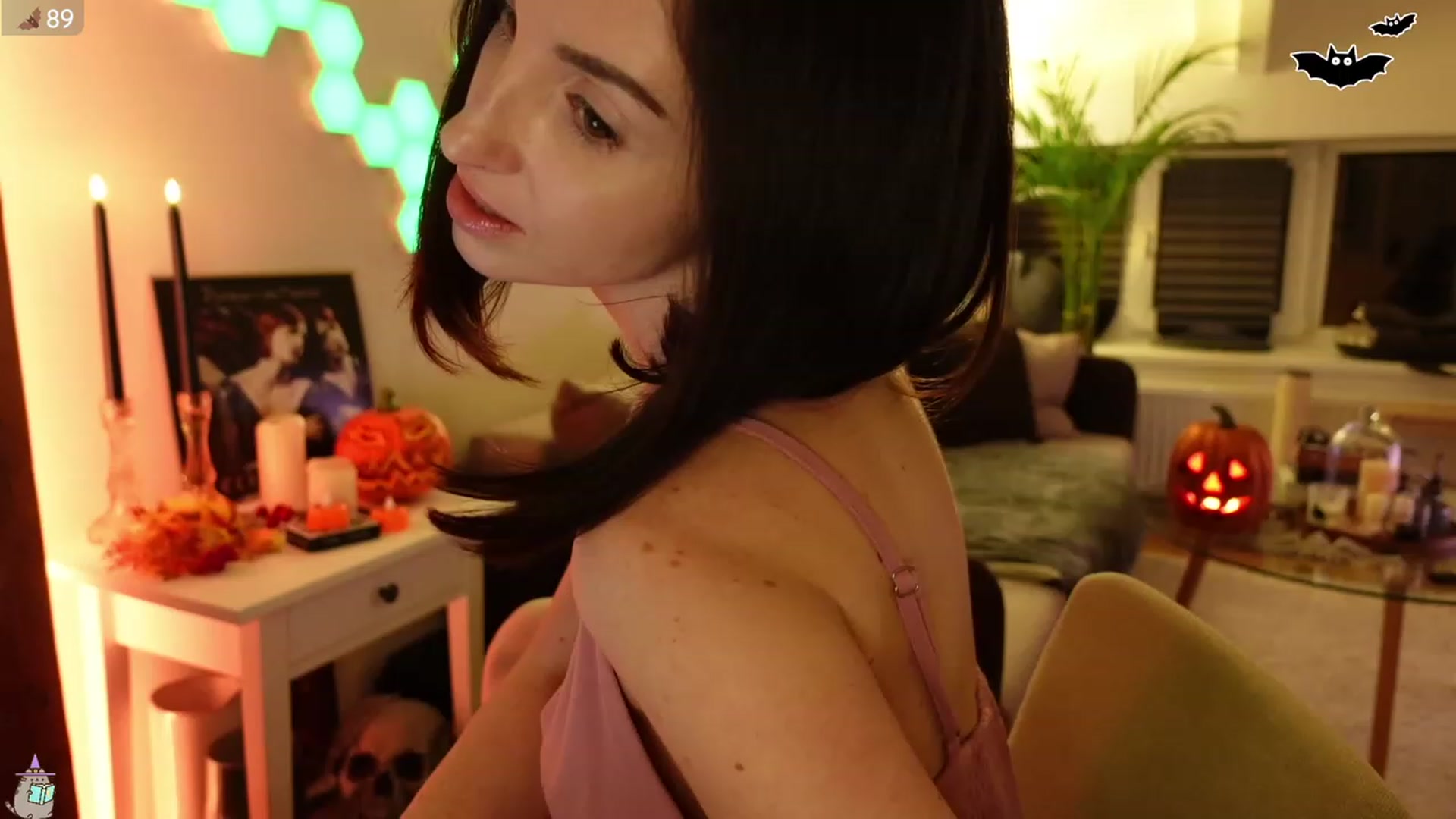 Gallery image thumbnail from Maddie's myfreecams stream on, 10/12/2023, 01:33 image 3 of 20