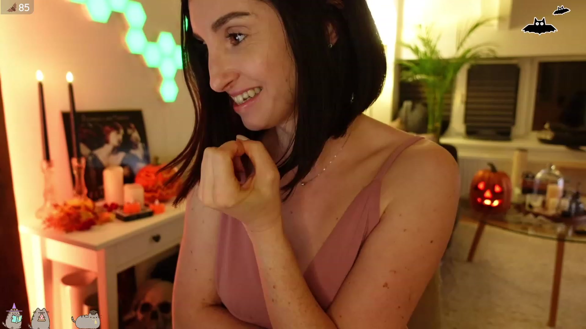 Gallery image thumbnail from Maddie's myfreecams stream on, 10/12/2023, 01:33 image 18 of 20