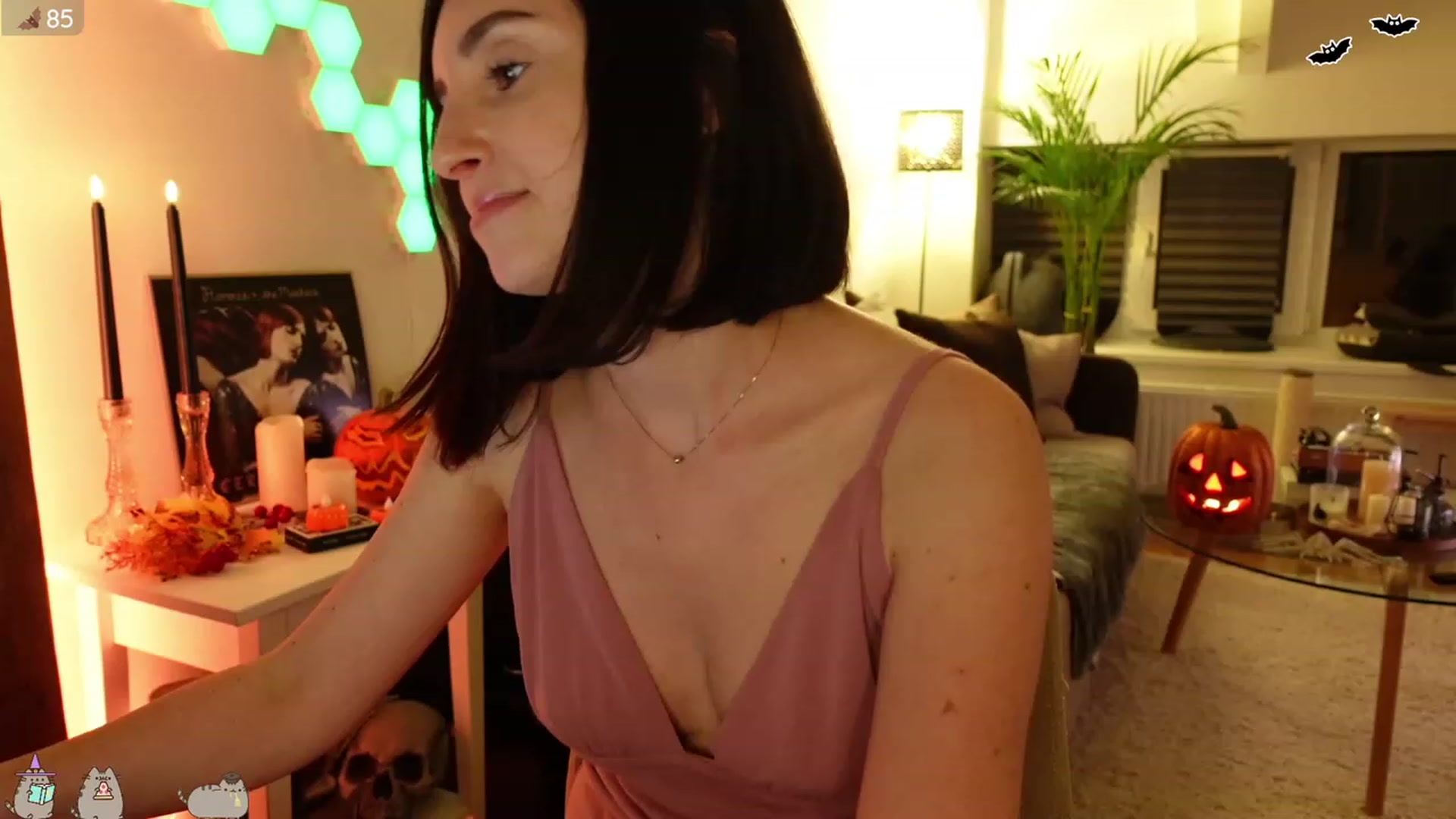 Gallery image thumbnail from Maddie's myfreecams stream on, 10/12/2023, 01:33 image 19 of 20