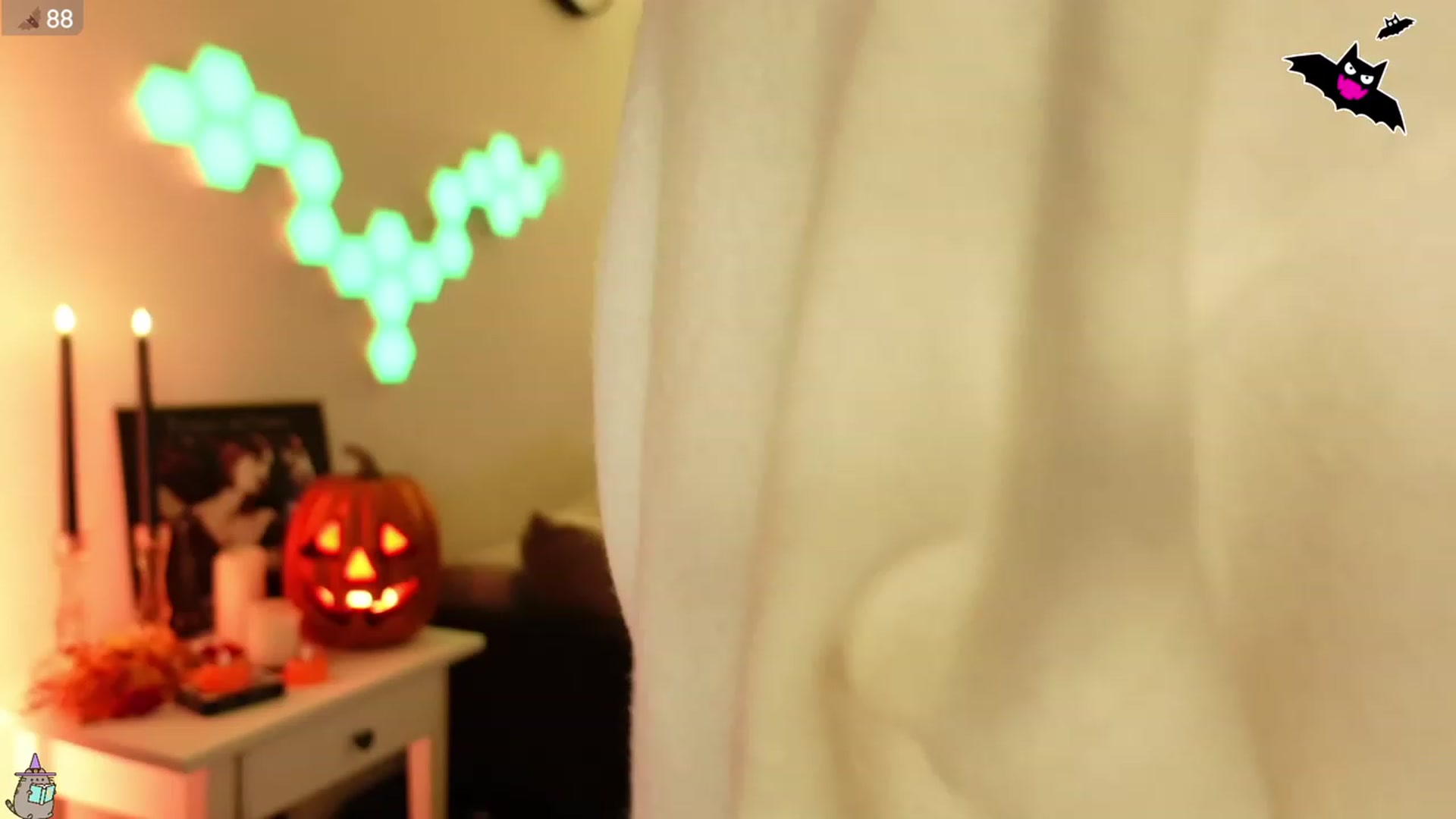 Gallery image thumbnail from Maddie's myfreecams stream on, 10/12/2023, 23:32 image 8 of 20