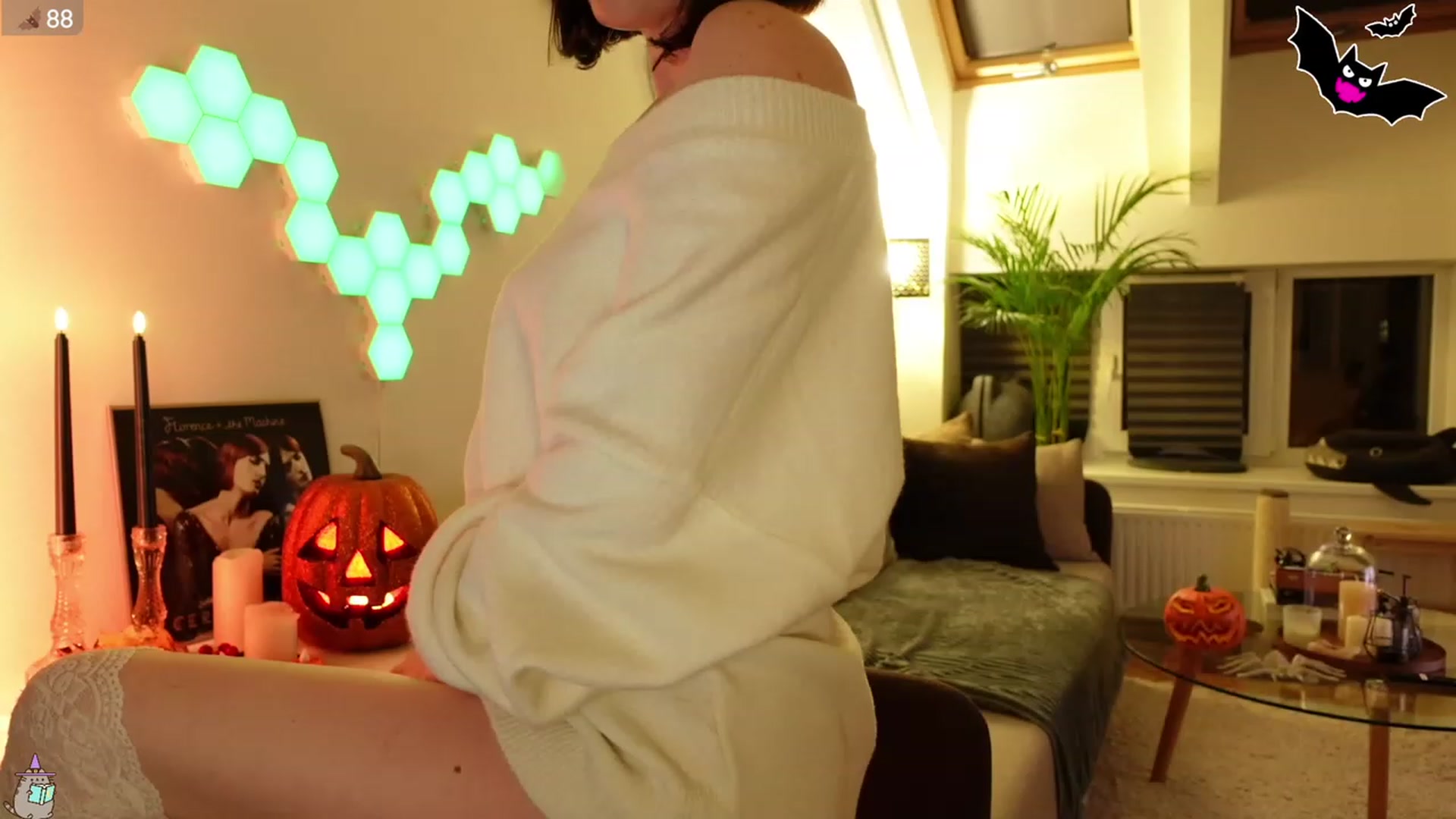 Gallery image thumbnail from Maddie's myfreecams stream on, 10/12/2023, 23:32 image 7 of 20