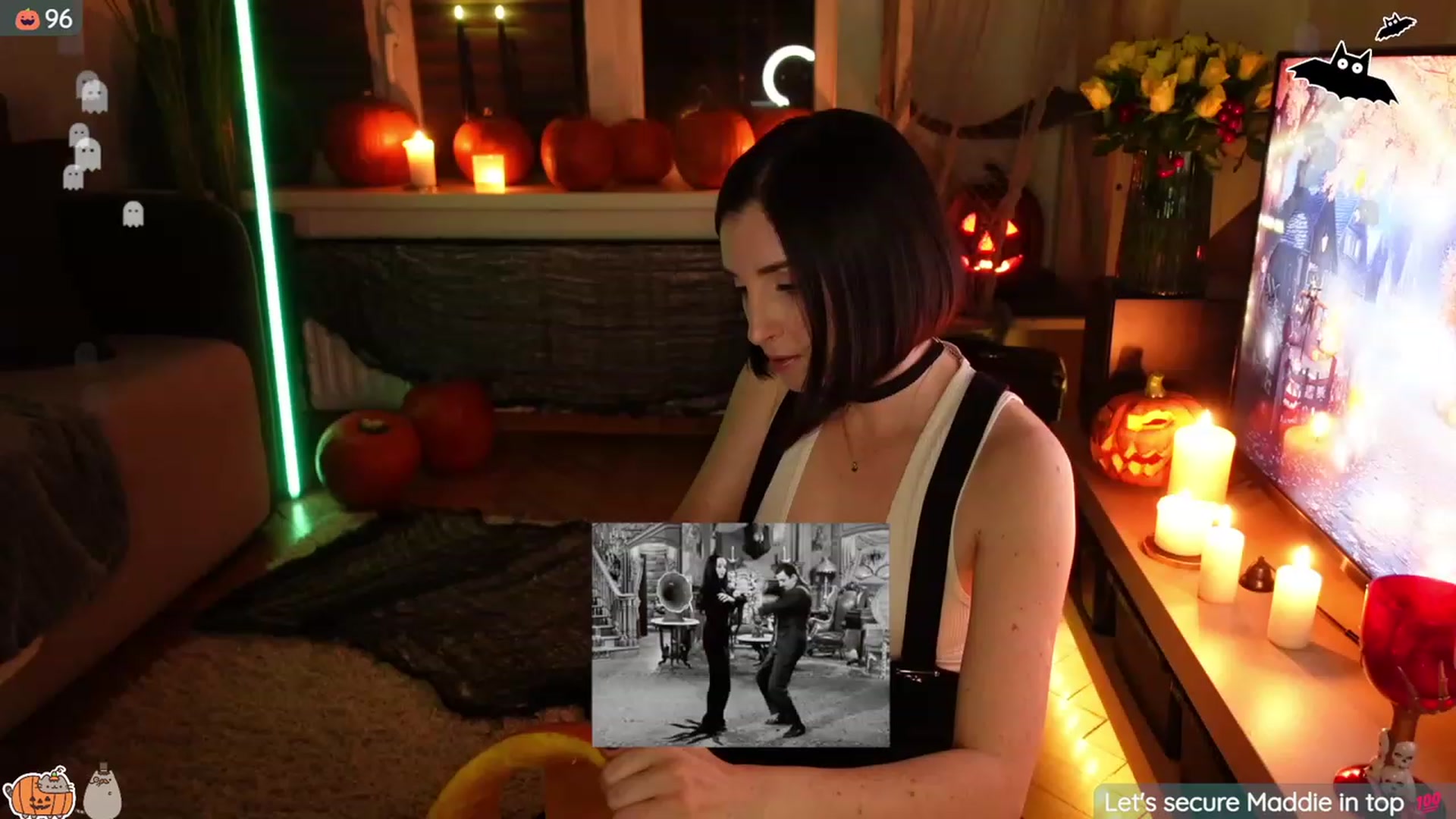 Gallery image thumbnail from Maddie's myfreecams stream on, 10/22/2023, 03:33 image 3 of 20