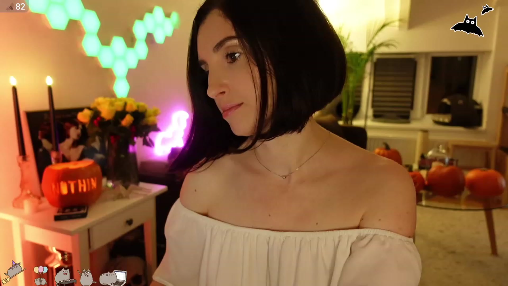 Gallery image thumbnail from Maddie's myfreecams stream on, 10/25/2023, 02:44 image 6 of 20