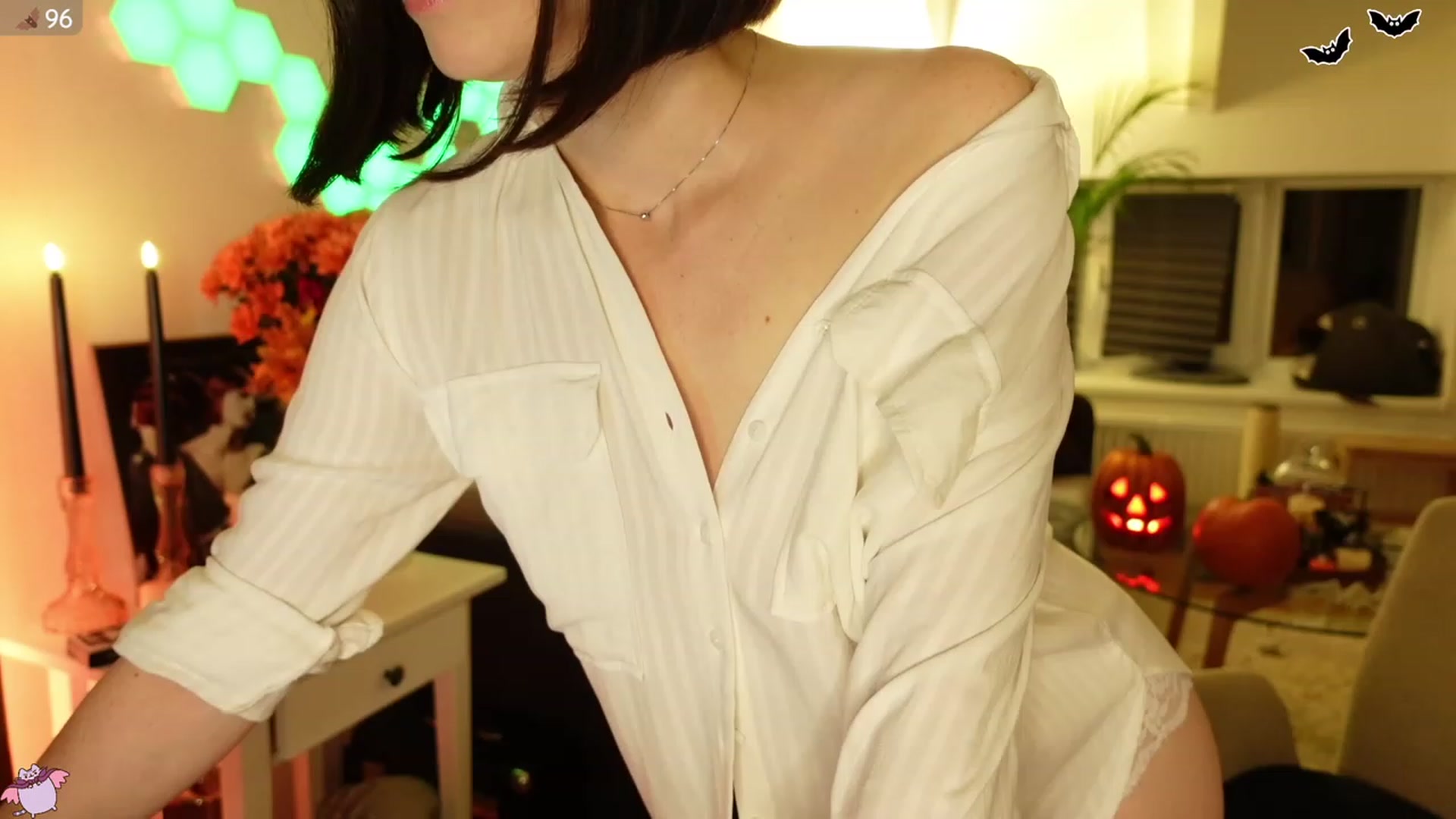 Gallery image thumbnail from Maddie's myfreecams stream on, 10/30/2023, 24:01 image 9 of 20