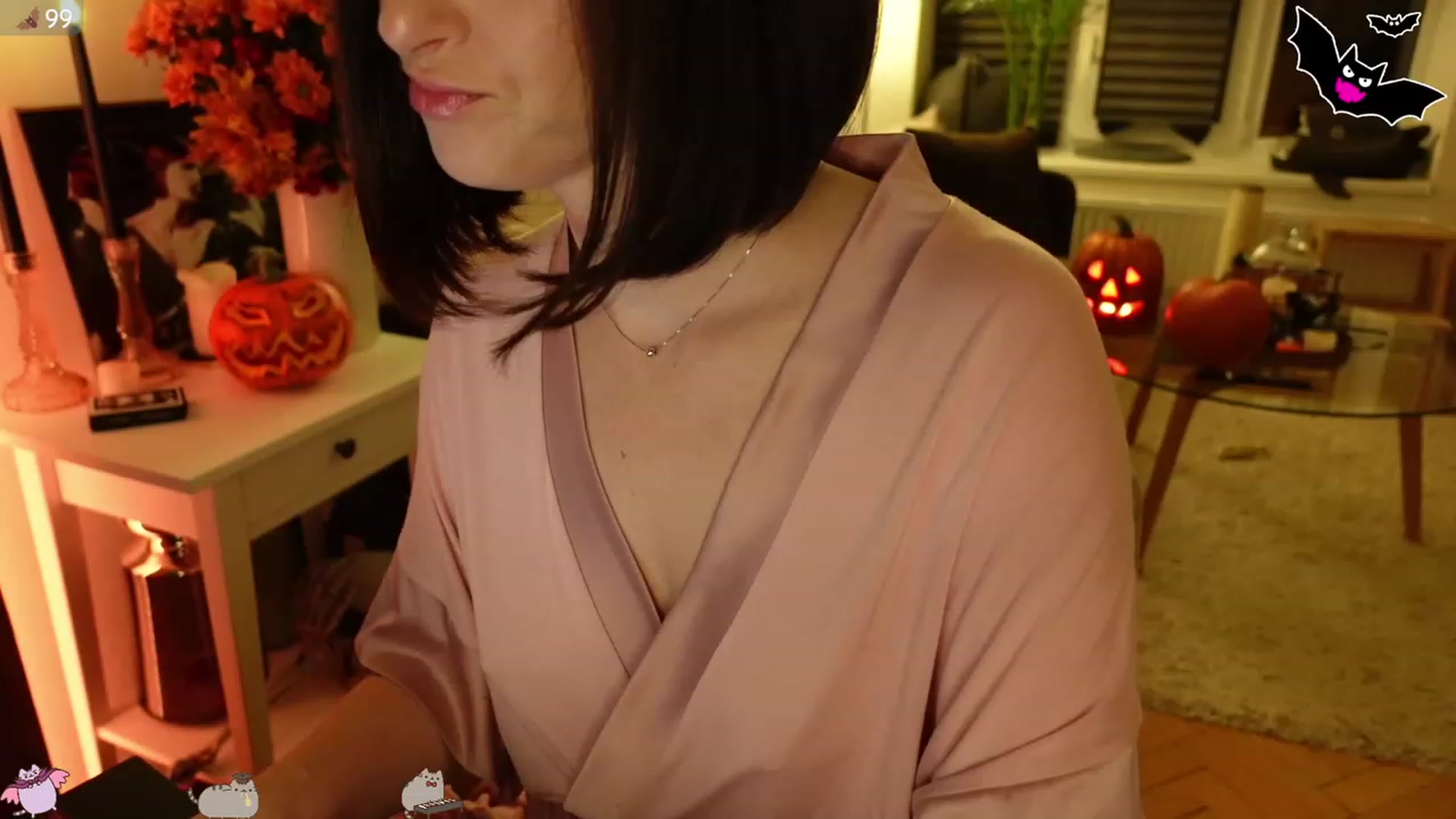 Gallery image thumbnail from Maddie's myfreecams stream on, 10/31/2023, 03:52 image 6 of 20