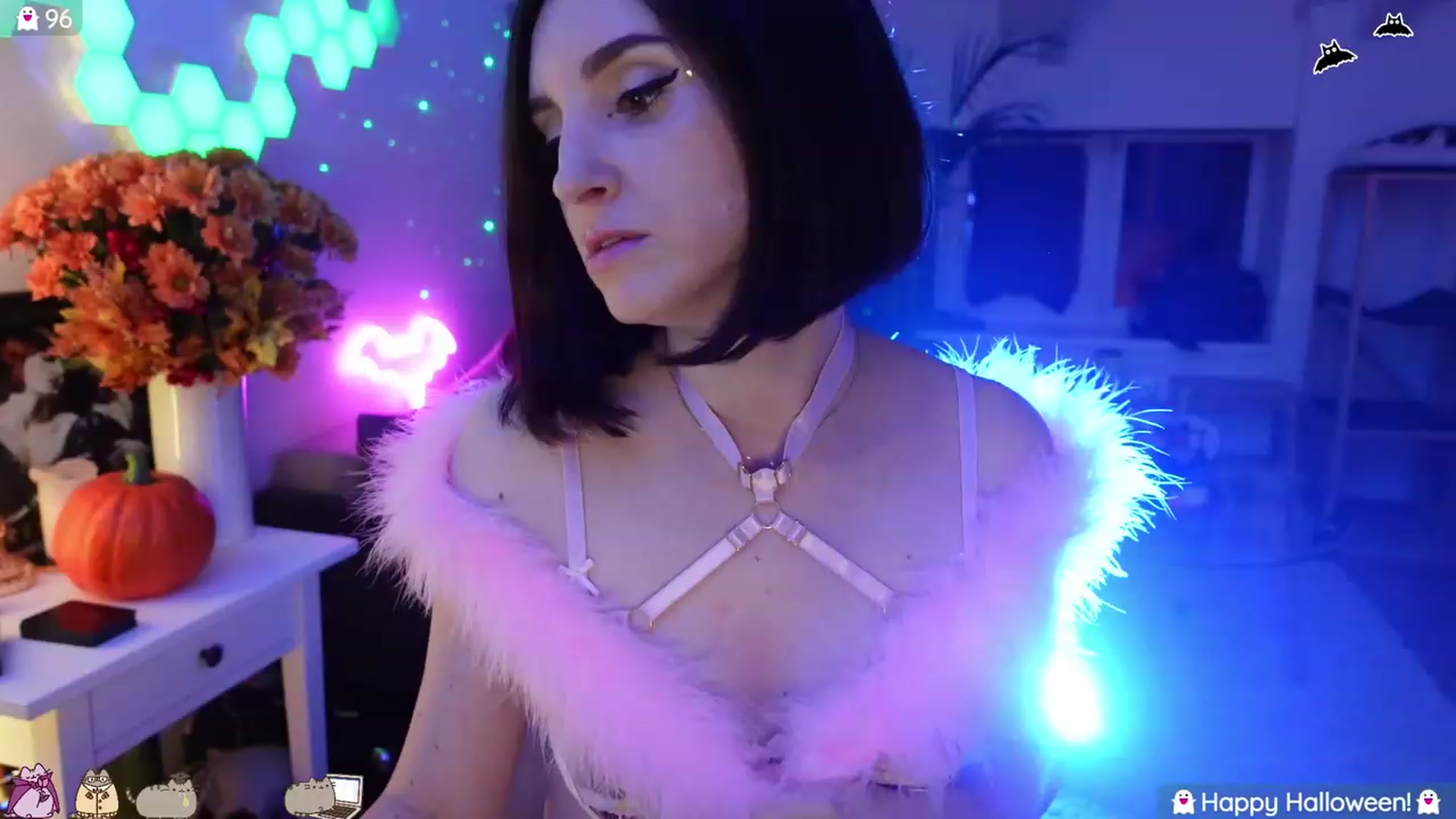 Gallery image thumbnail from Maddie's myfreecams stream on, 11/01/2023, 04:08 image 5 of 20