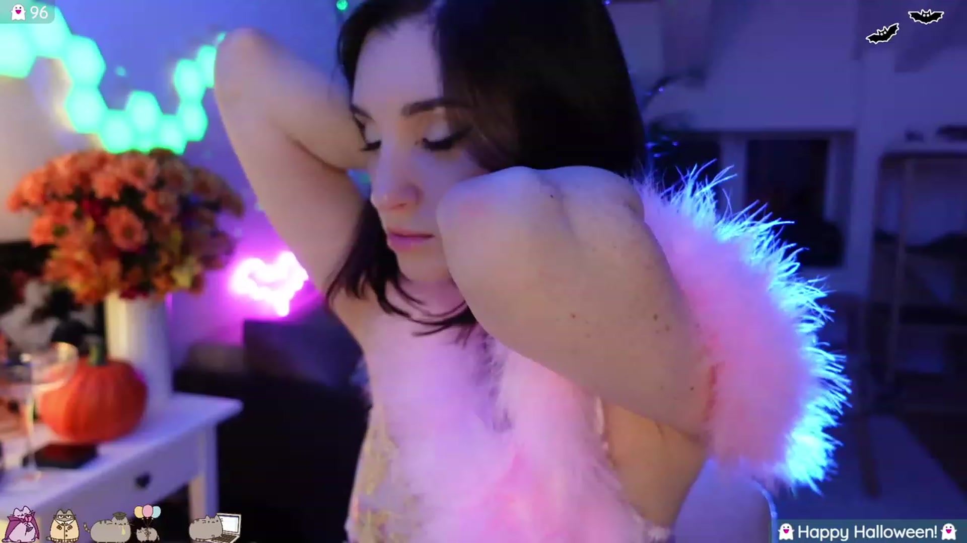 Gallery image thumbnail from Maddie's myfreecams stream on, 11/01/2023, 04:08 image 19 of 20