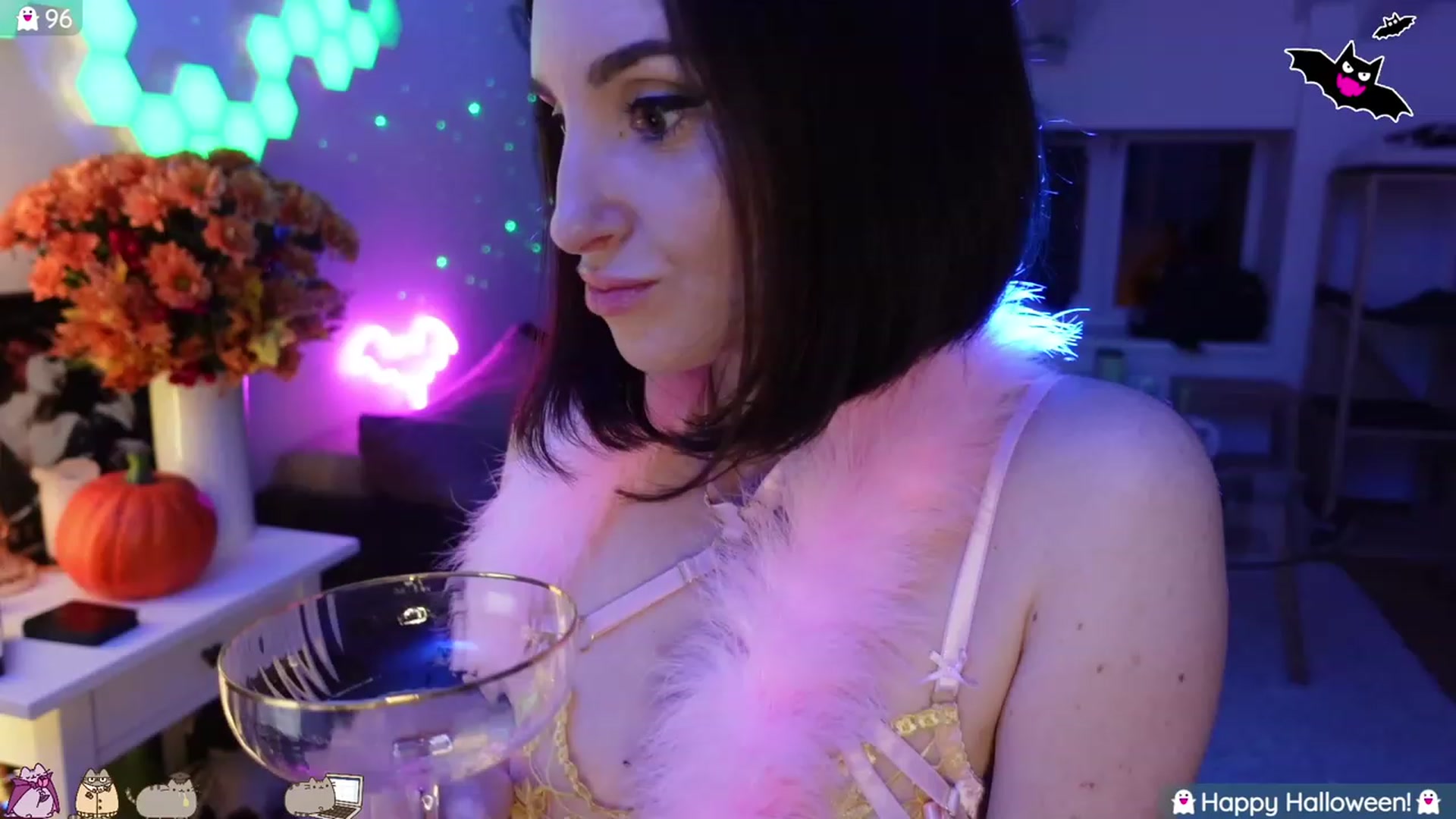 Gallery image thumbnail from Maddie's myfreecams stream on, 11/01/2023, 04:08 image 8 of 20