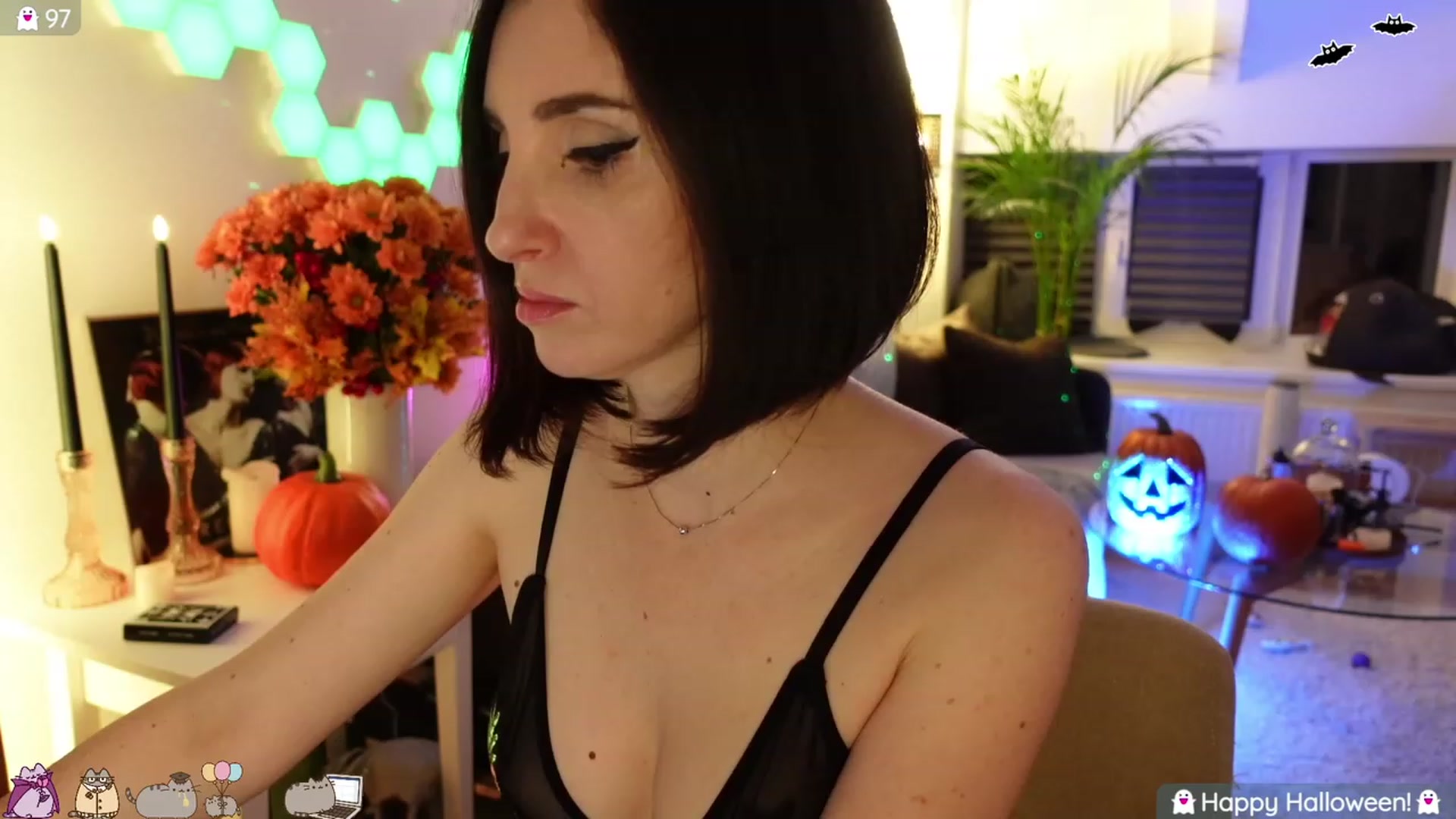 Gallery image thumbnail from Maddie's myfreecams stream on, 11/01/2023, 05:27 image 15 of 20