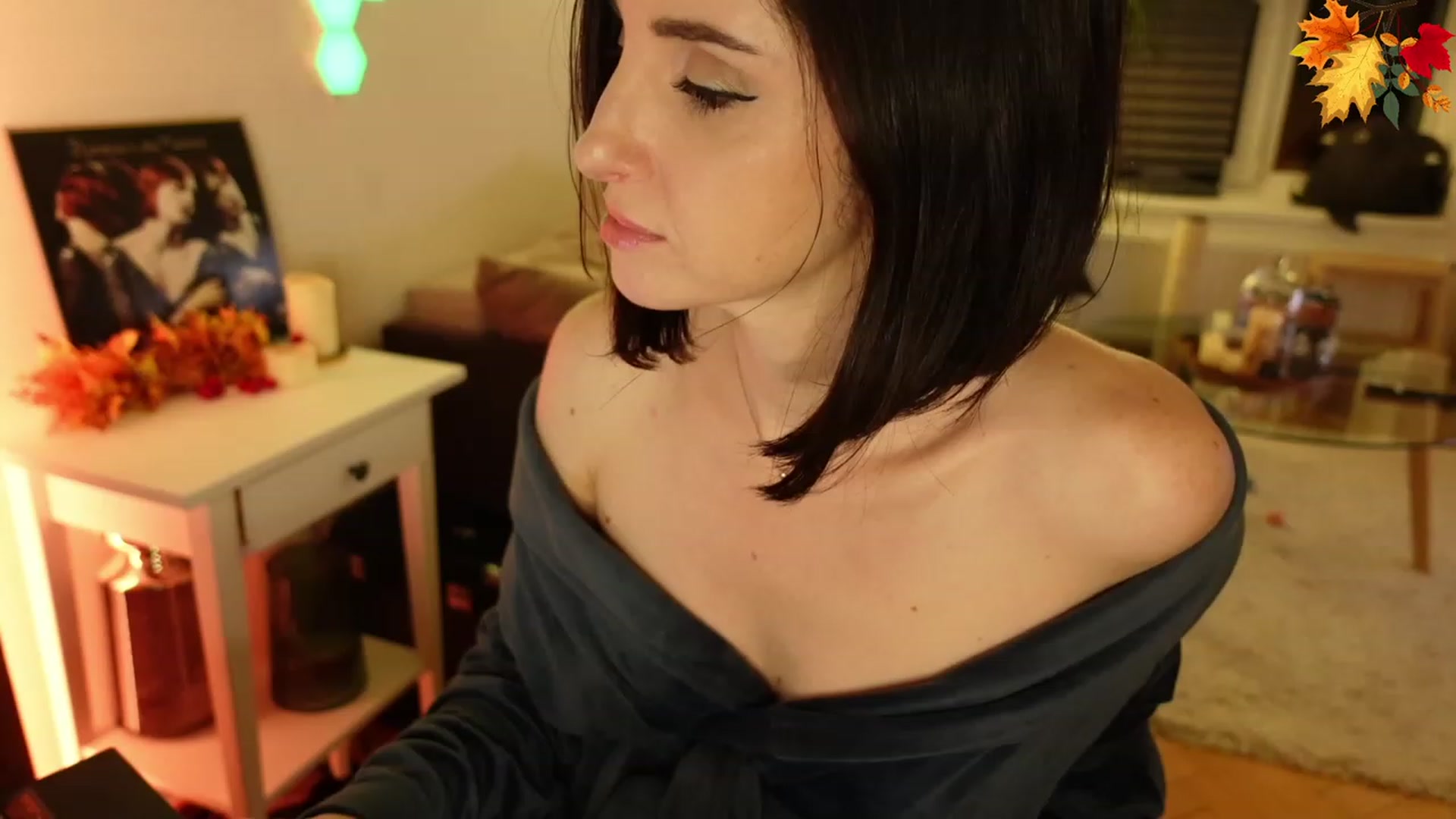 Gallery image thumbnail from Maddie's myfreecams stream on, 11/09/2023, 03:27 image 11 of 20