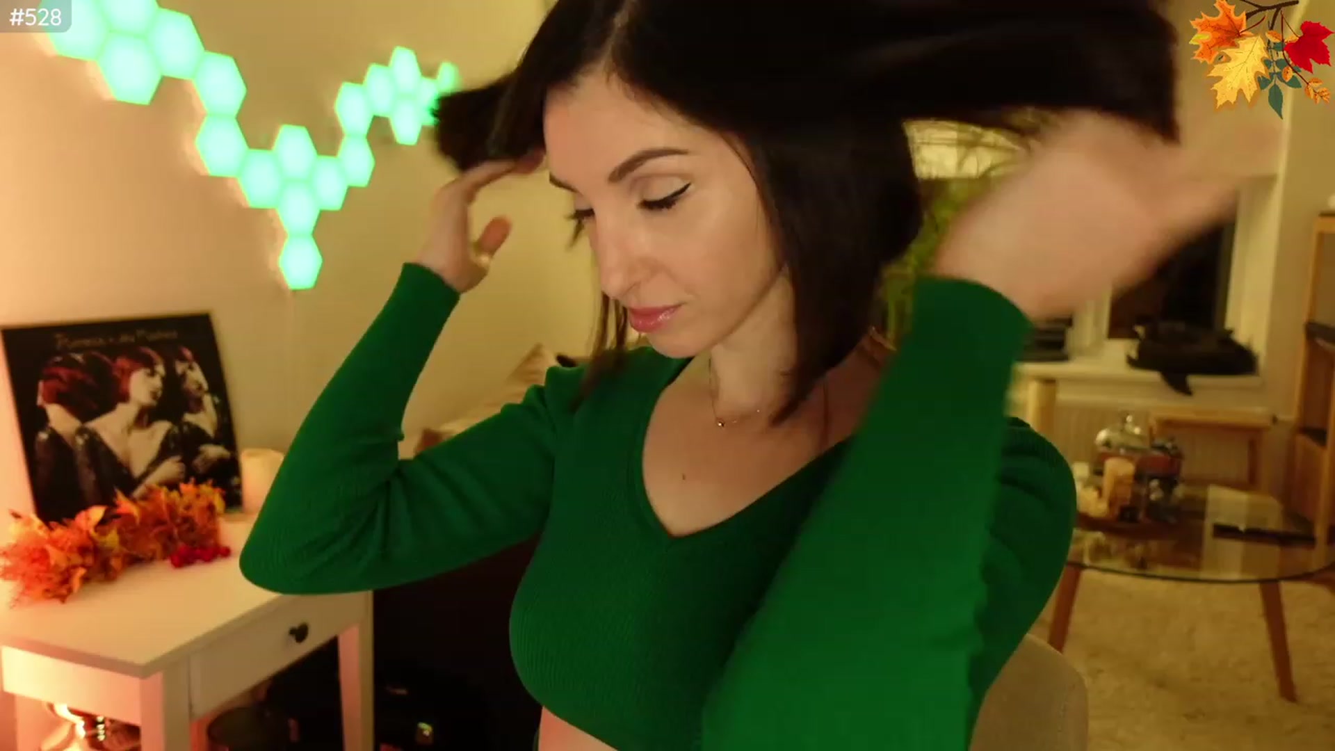 Gallery image thumbnail from Maddie's myfreecams stream on, 11/10/2023, 24:59 image 10 of 20
