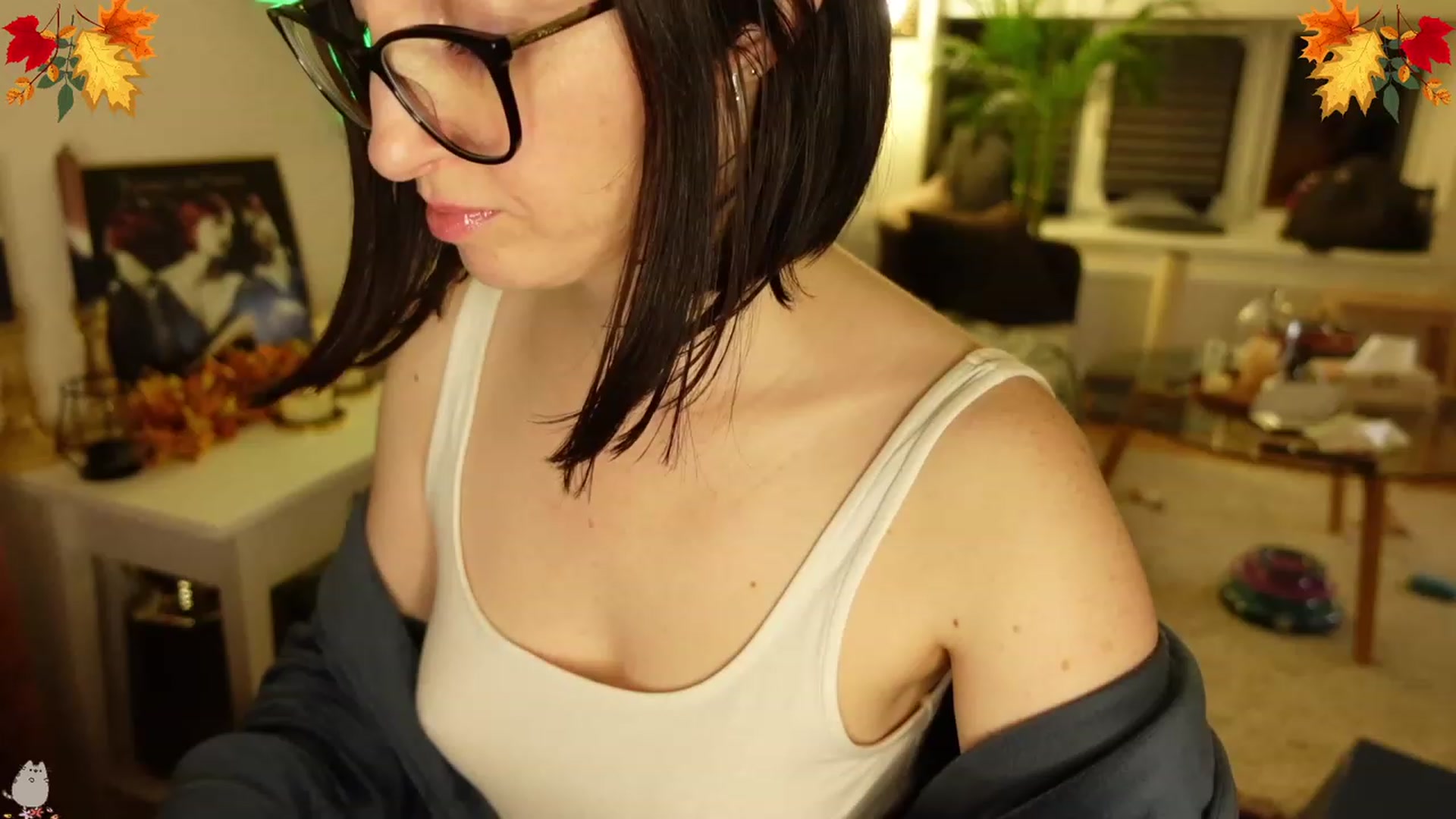 Gallery image thumbnail from Maddie's myfreecams stream on, 11/22/2023, 19:19 image 6 of 20