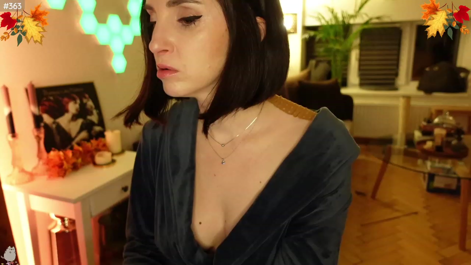 Gallery image thumbnail from Maddie's myfreecams stream on, 11/28/2023, 01:37 image 13 of 20