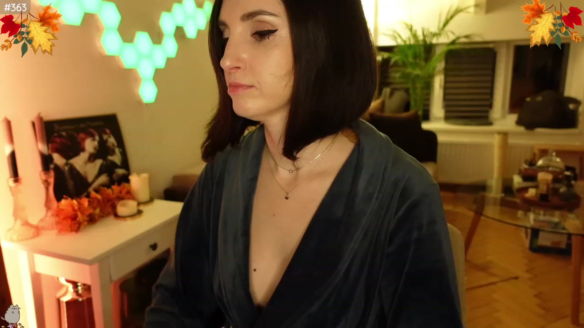 Gallery image thumbnail from Maddie's myfreecams stream on, 11/28/2023, 01:37 image 1 of 20
