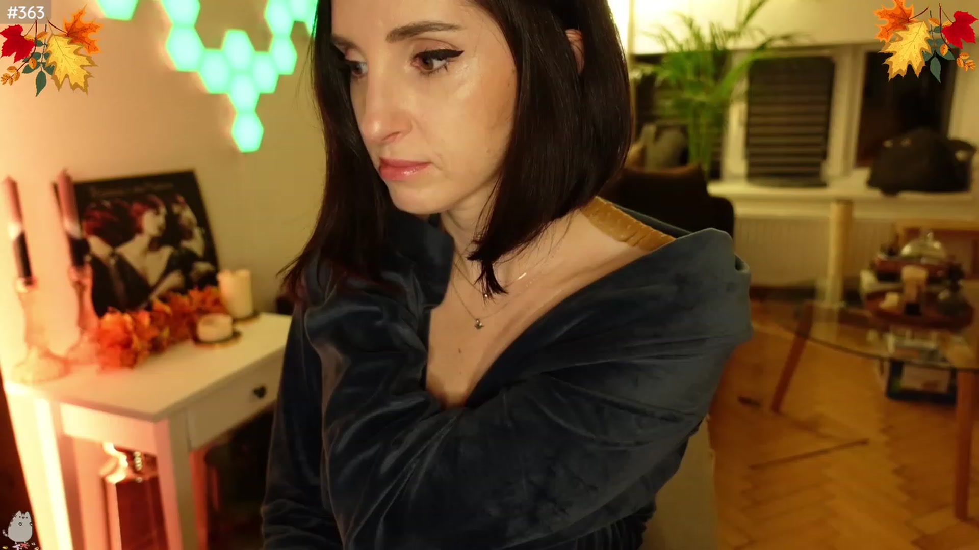 Gallery image thumbnail from Maddie's myfreecams stream on, 11/28/2023, 01:37 image 16 of 20