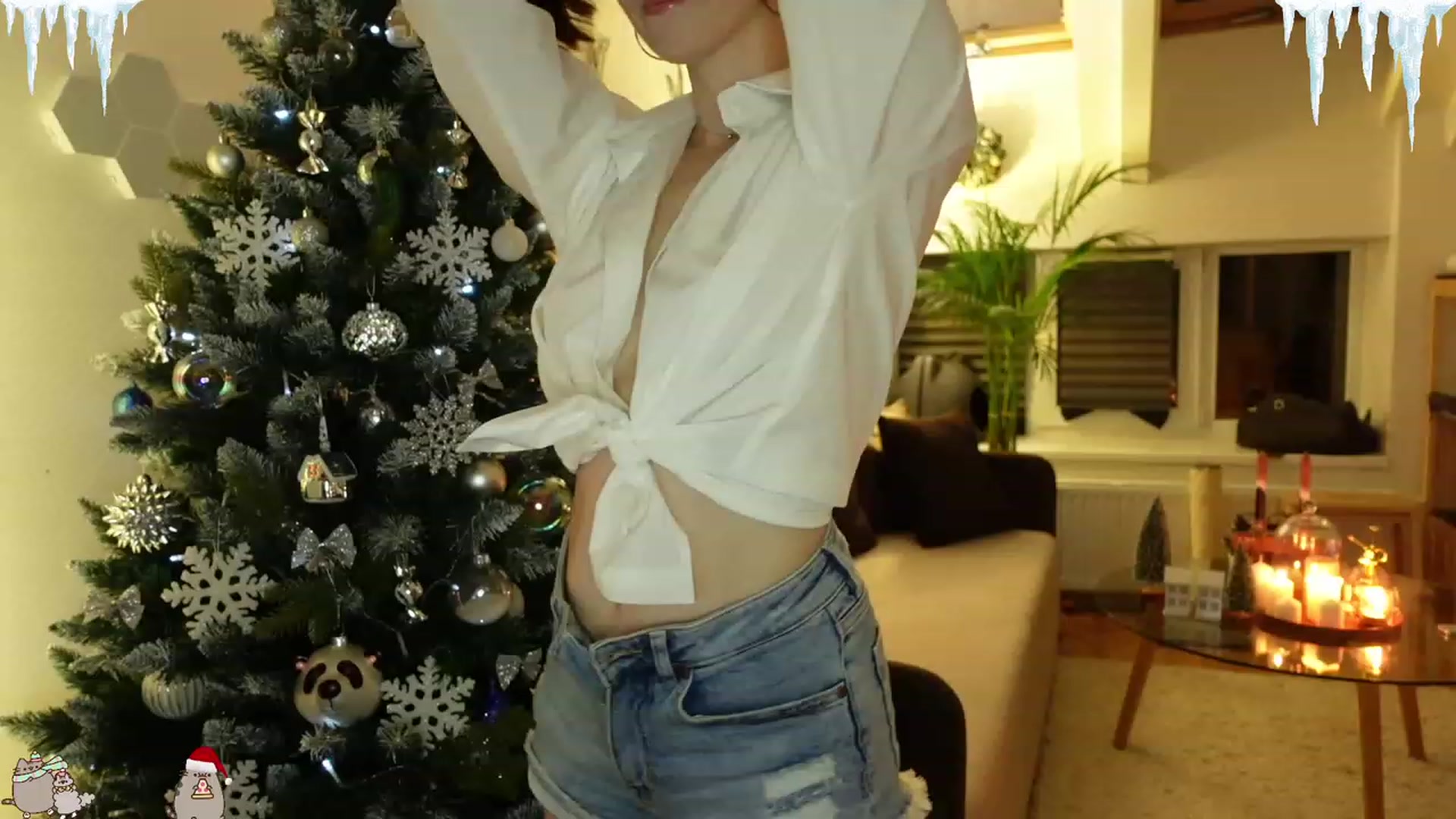 Gallery image thumbnail from Maddie's myfreecams stream on, 12/04/2023, 02:39 image 11 of 20