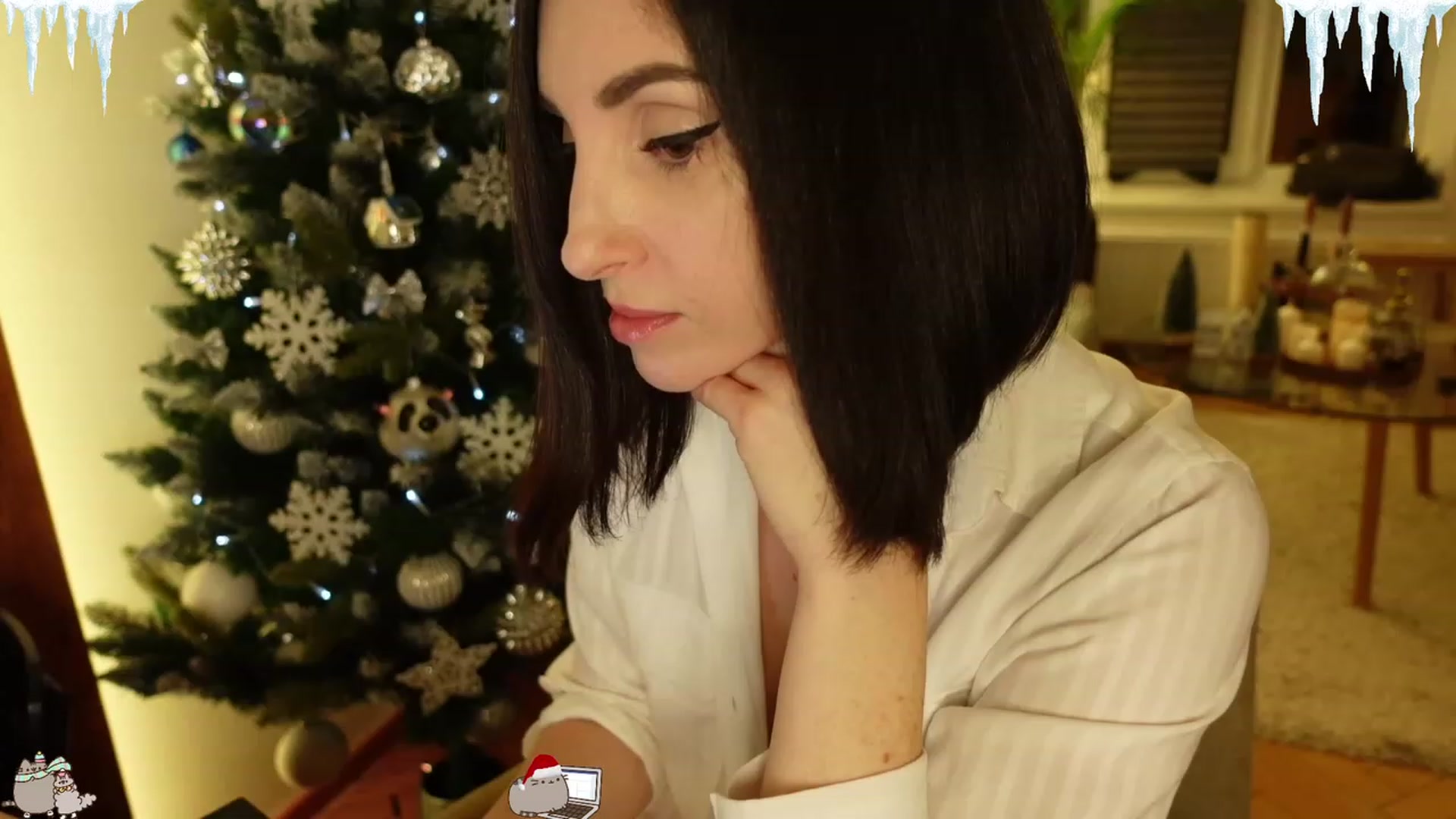 Gallery image thumbnail from Maddie's myfreecams stream on, 12/06/2023, 24:45 image 8 of 20