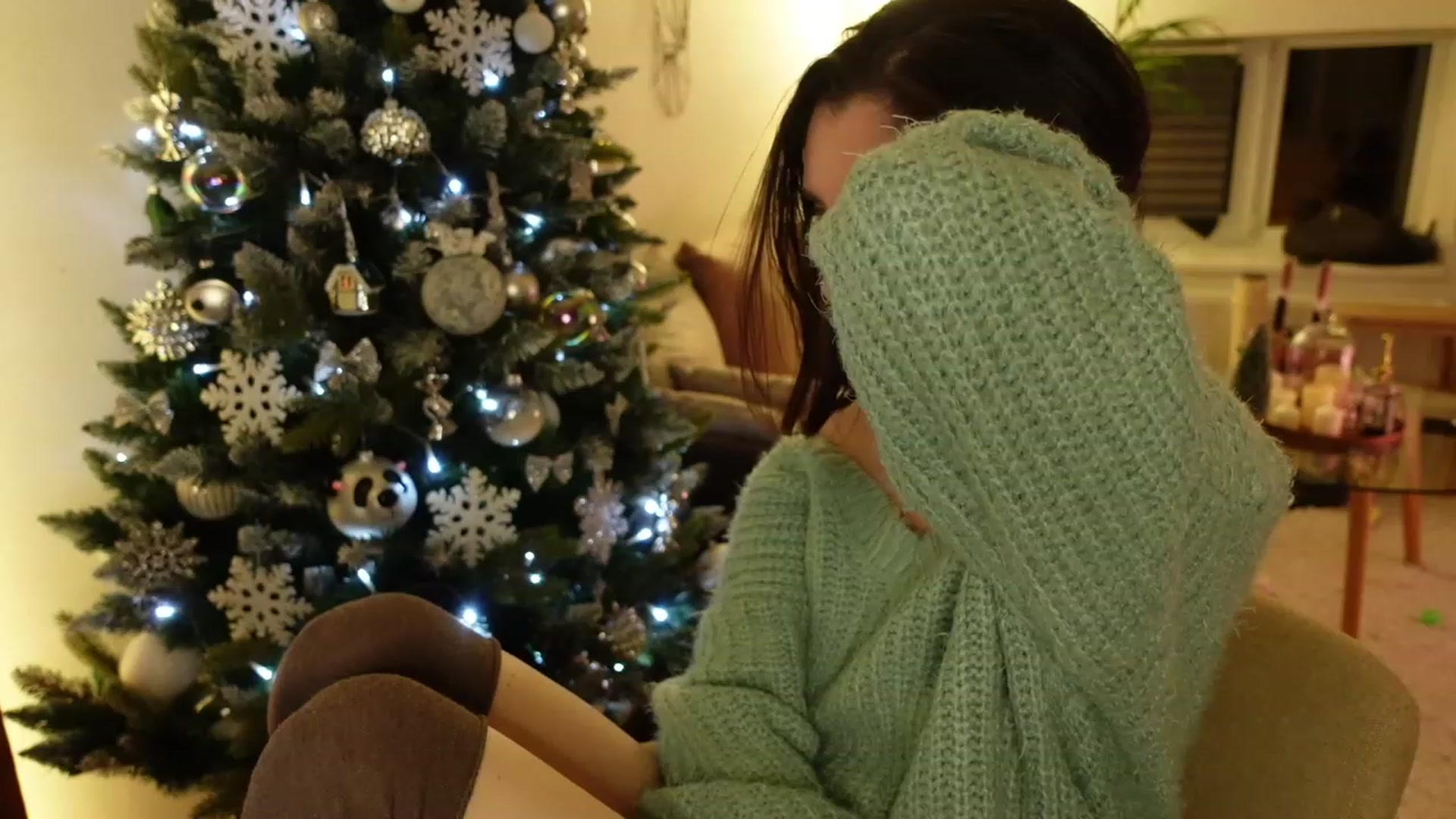 Gallery image thumbnail from Maddie's myfreecams stream on, 12/17/2023, 02:14 image 14 of 20