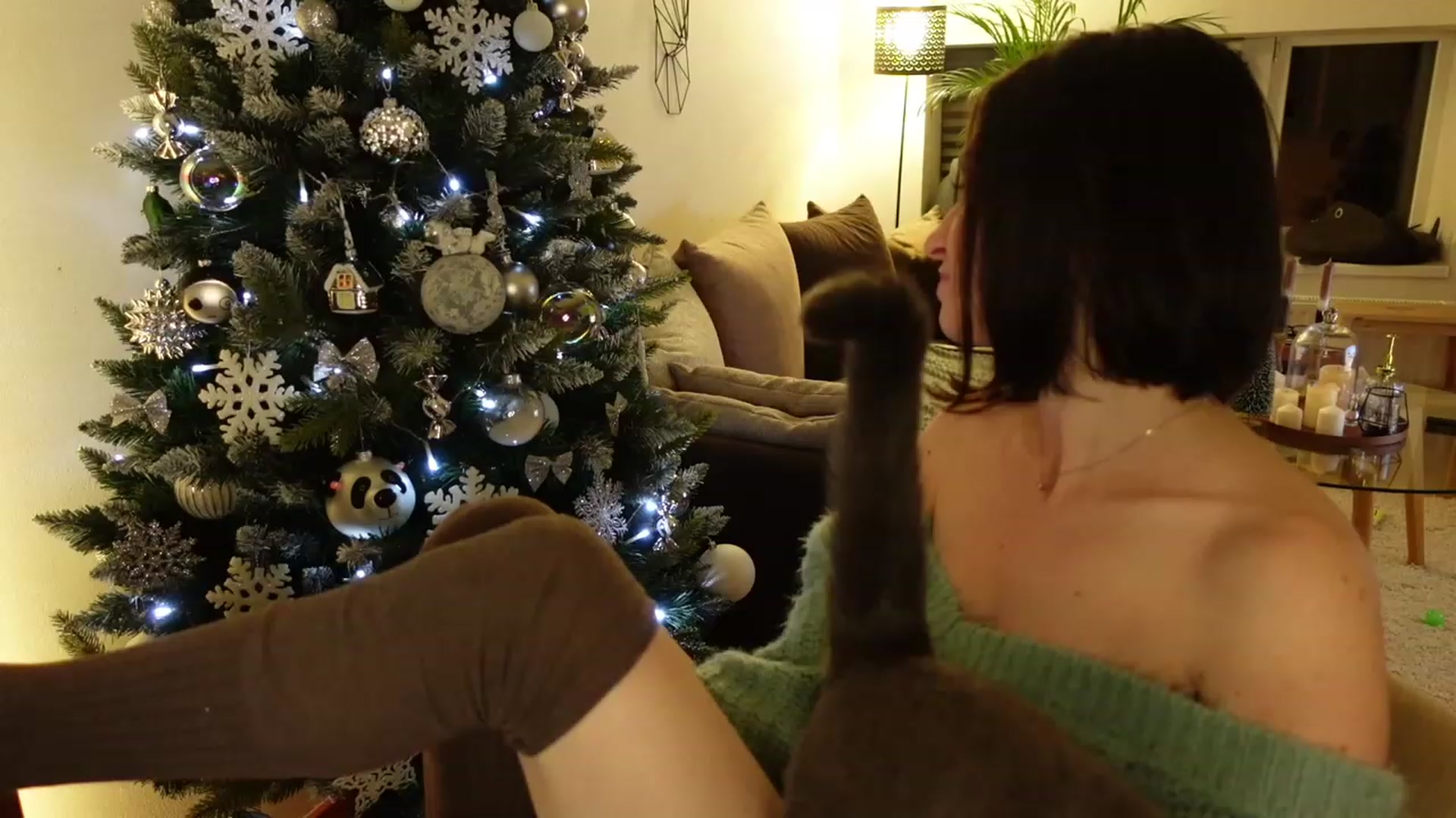 Gallery image thumbnail from Maddie's myfreecams stream on, 12/17/2023, 02:14 image 8 of 20