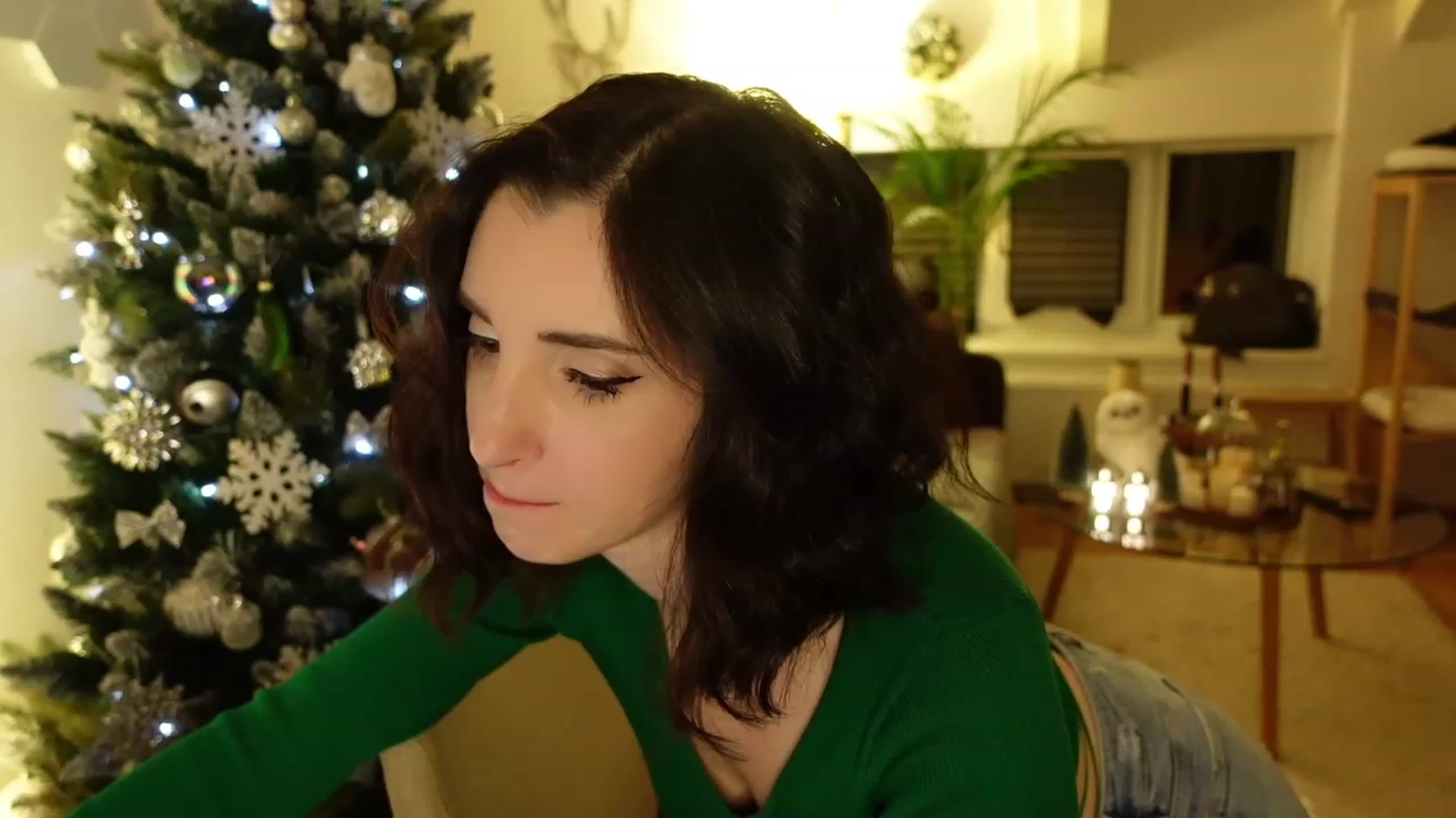 Gallery image thumbnail from Maddie's myfreecams stream on, 12/22/2023, 02:10 image 13 of 20