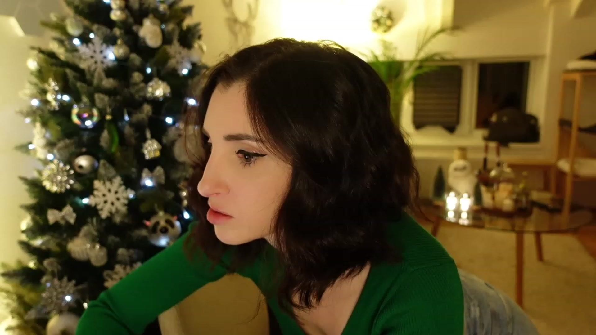 Gallery image thumbnail from Maddie's myfreecams stream on, 12/22/2023, 02:10 image 14 of 20