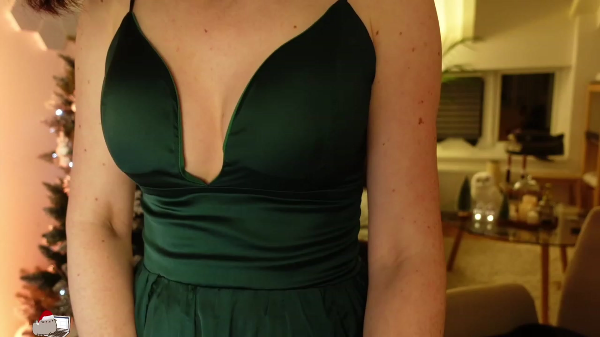 Gallery image thumbnail from Maddie's myfreecams stream on, 12/25/2023, 04:25 image 7 of 20