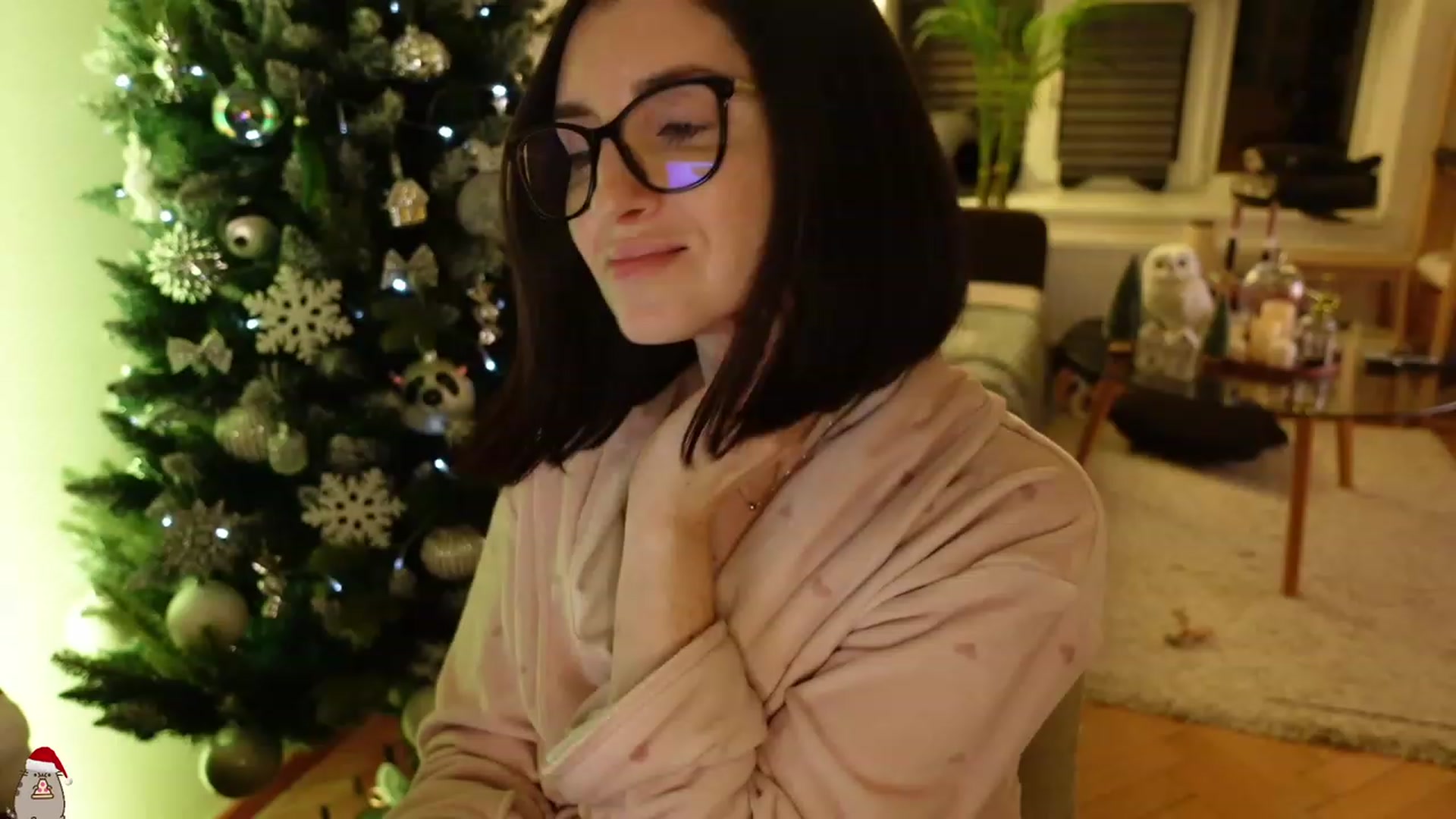Gallery image thumbnail from Maddie's myfreecams stream on, 12/26/2023, 21:31 image 5 of 20