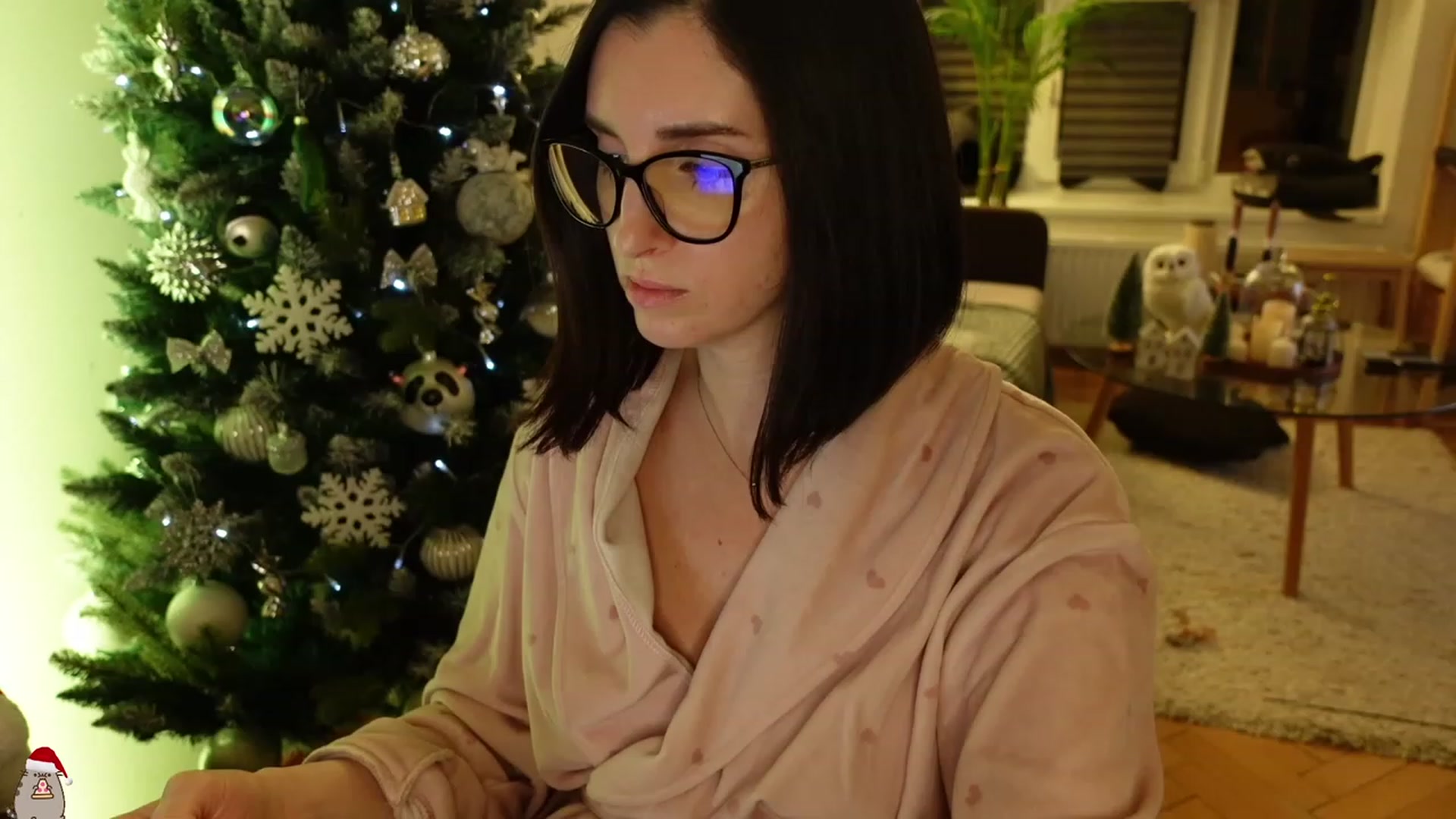 Gallery image thumbnail from Maddie's myfreecams stream on, 12/26/2023, 21:31 image 4 of 20